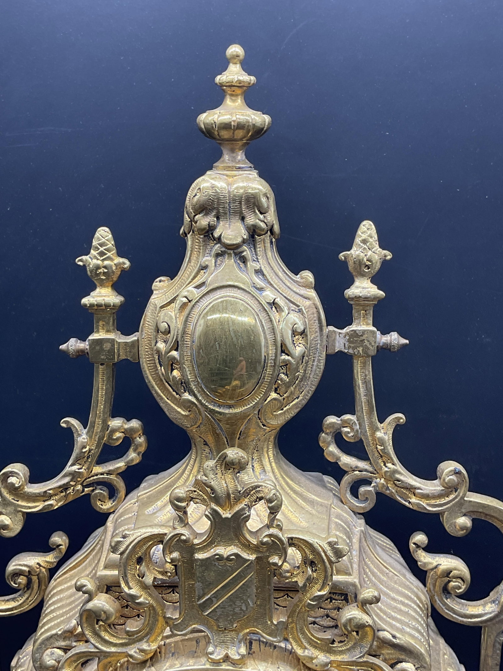 Antique French Gilt Ormolu Mantel Clock - 3