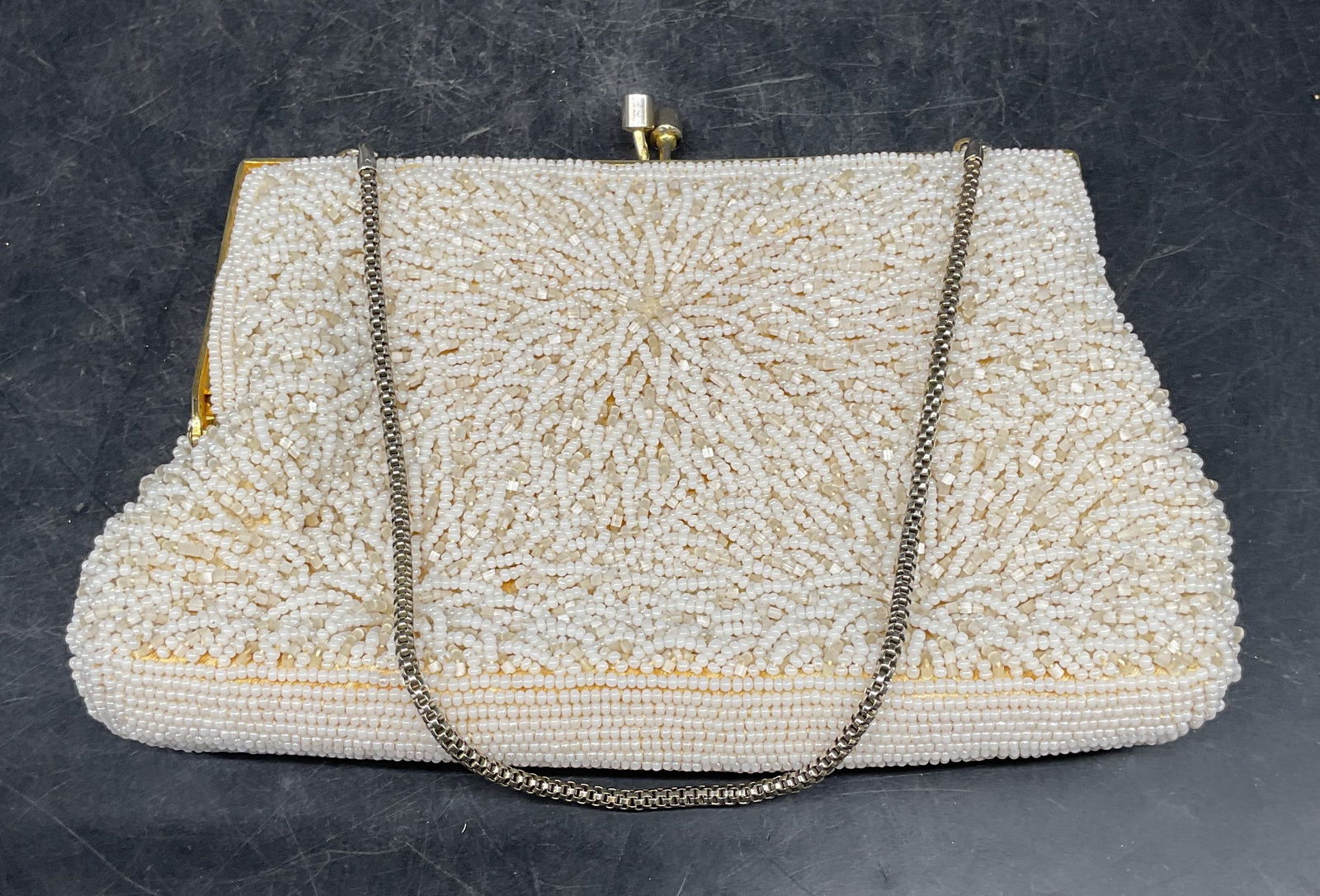 Vintage Walborg White Hand Beaded Handbag (1 of 6)