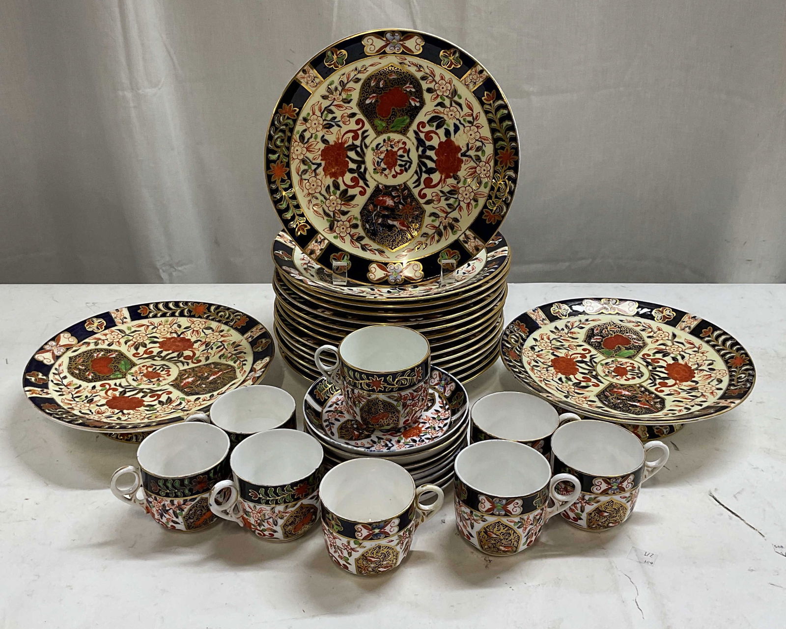 Antq Set 32 Royal Crown Derby Imari Tableware (1 of 15)
