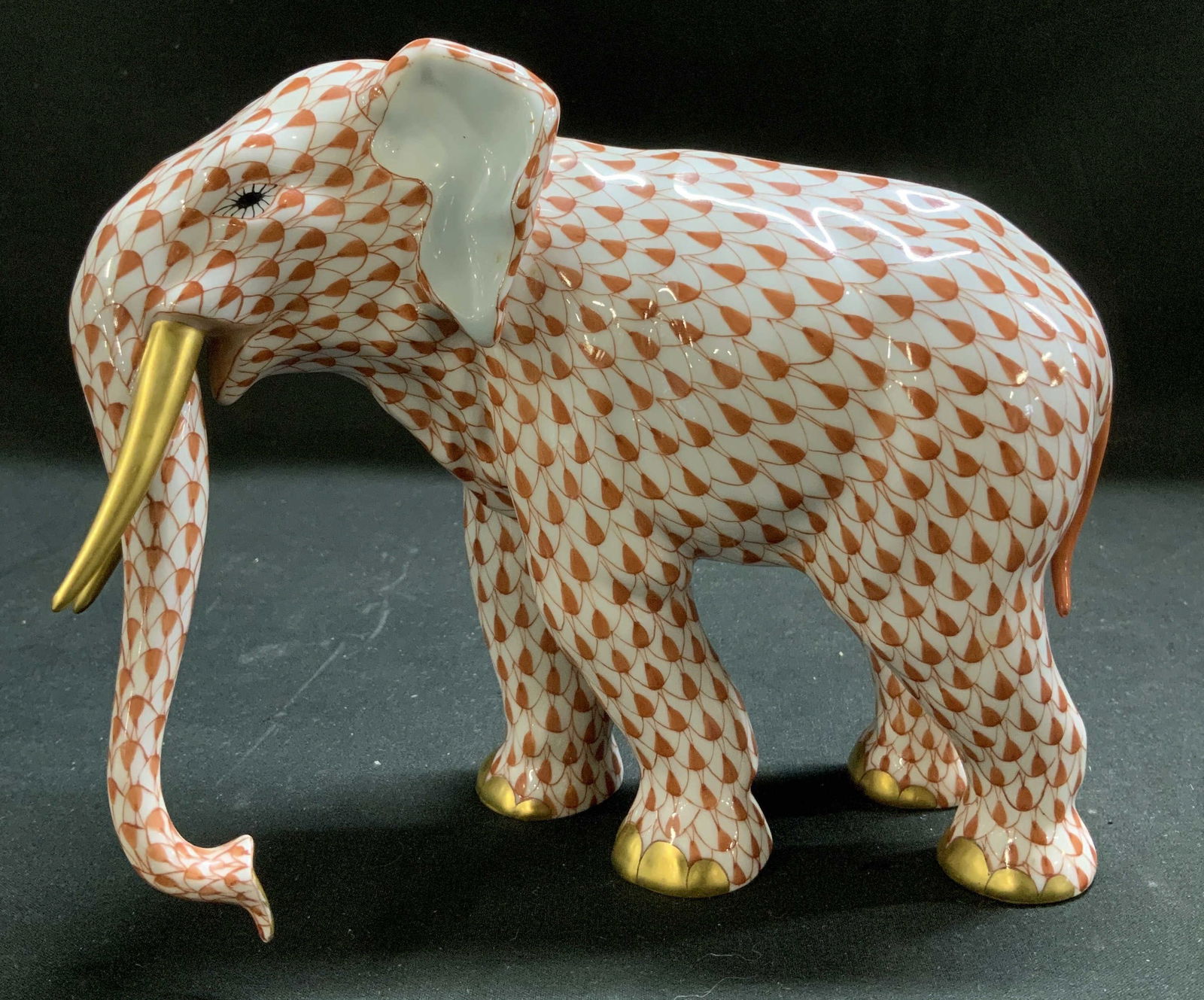 Herend Hand Painted Porc Elephant Figurine (1 of 6)