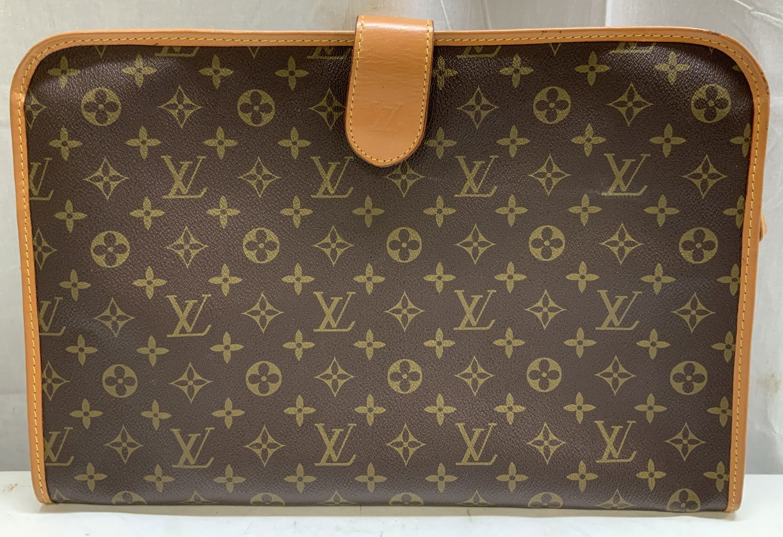 Louis Vuitton Monogram Portfolio Clutch (1 of 7)