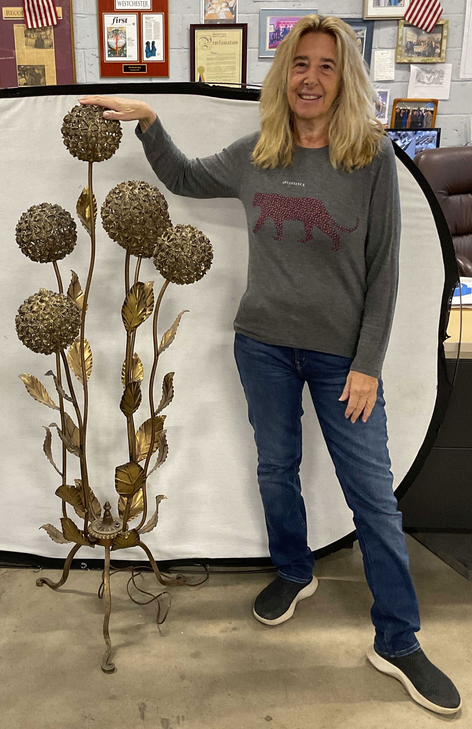 Mid Century Italian Banci Brass Hydrangea Lamp: Vintage mid century circa 1960s Italian style brass hydrangea floor lamp. Ornate metal work with 6 flower bulb lights. Measures approx. 20 x 20 x 56 inches. Attributed to Banci Firenze, no signature o