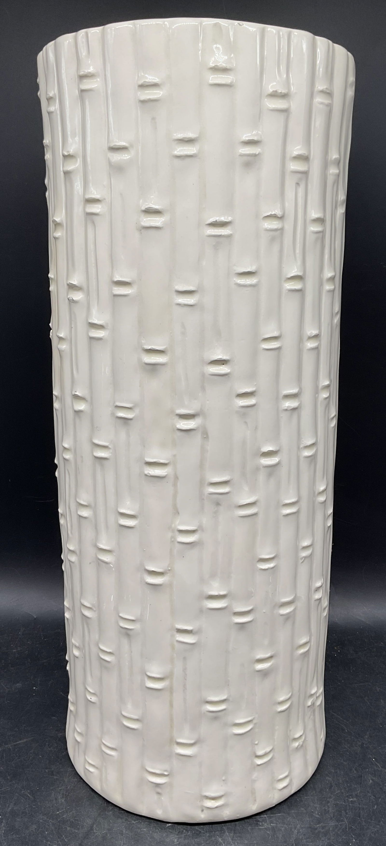 Vtg Sgn White Ceramic Bamboo Umbrella Stand 17.5in: Vintage signed white ceramic umbrella stand or vase with bamboo motif. Dated 1976, signed illegibly. Measures approx. 7 x 17.5 inches. Some wear including hairlines, scratching and crazing. Small chip