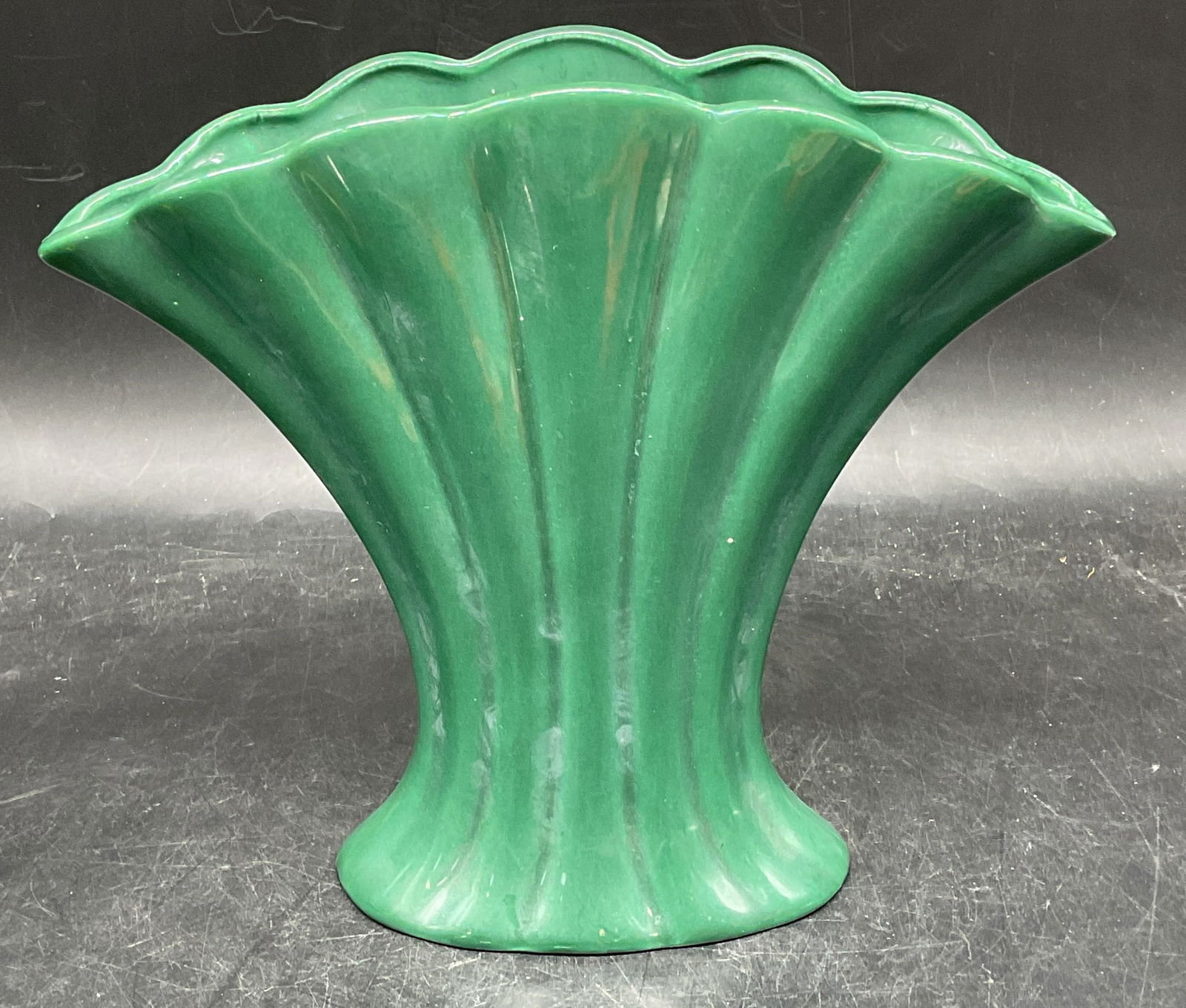 Vintage Ceramic Green Scalloped Fan Vase (1 of 6)