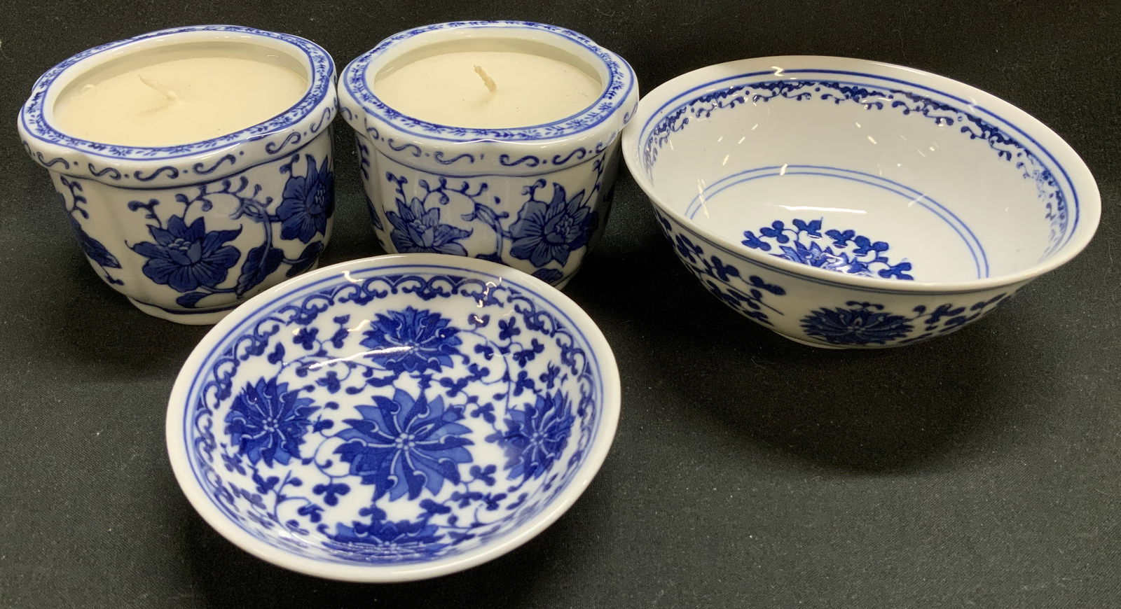 Lot 4 Vtg Blue Floral Porcelain Bowls & Candles (1 of 9)