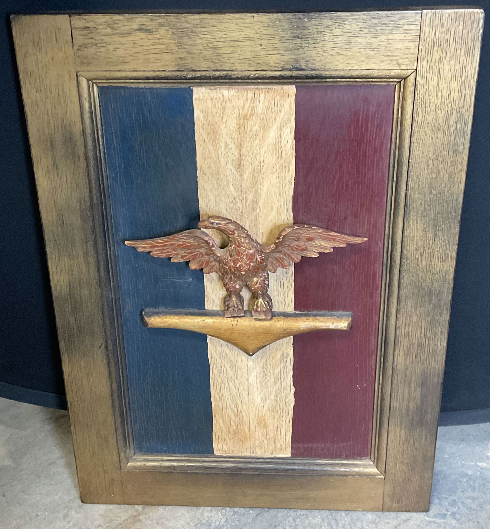 Gilt Wood Americana Eagle Stripes Plaque 26in (1 of 6)