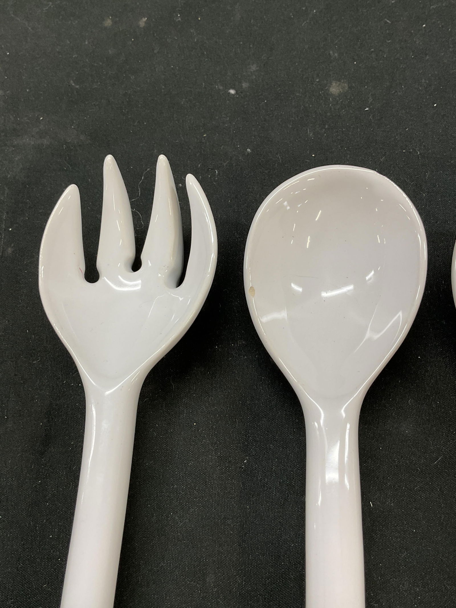 Lot 3 Vintage Ceramic Leaf Serveware - 5