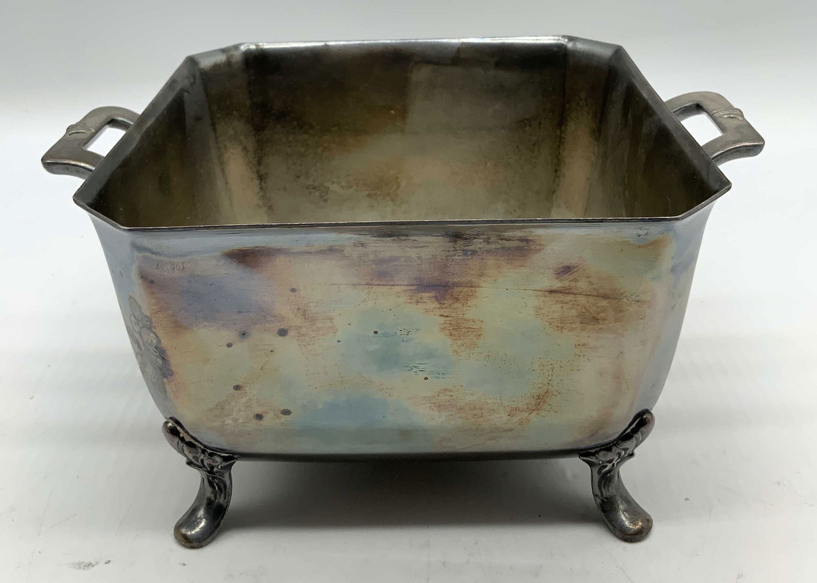 Vtg Meriden Silver Plate Co. Square Footed Bwl (1 of 6)