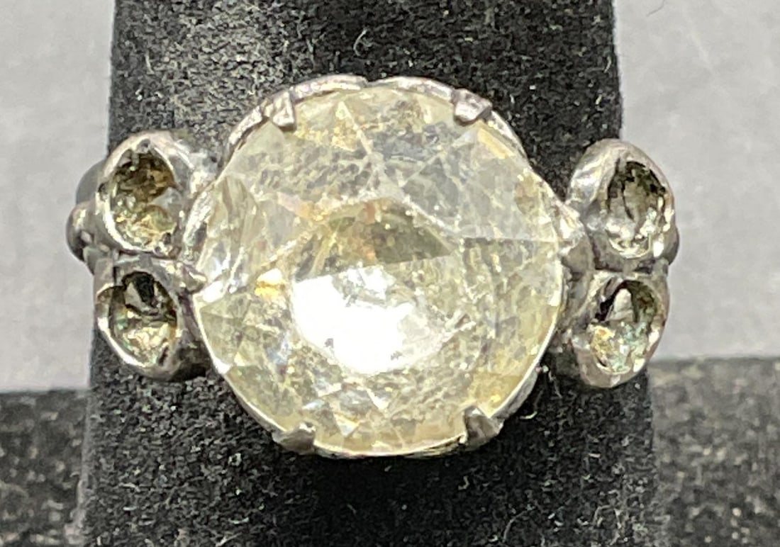 Vintage Signed Sterling Silver Crystal Ring: Vintage signed sterling silver crystal ring. Marked sterling. Signed with makers mark. Ring size 6.5. Total weight 3 grams. Some crystals need replacement. Some scratching. Jewelry, estate jewelry, fi