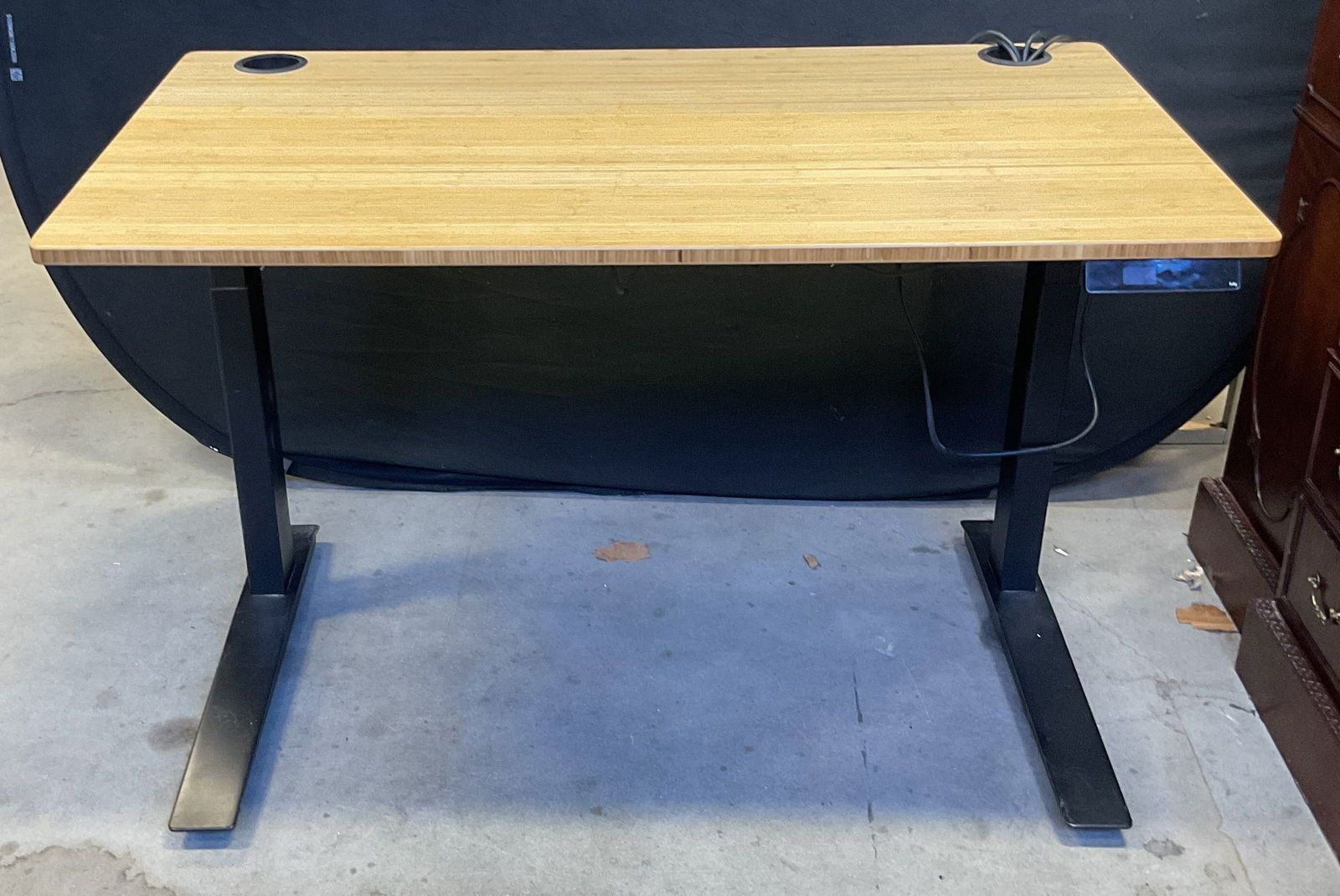 Jarvis Wood Standing Desk (1 of 6)