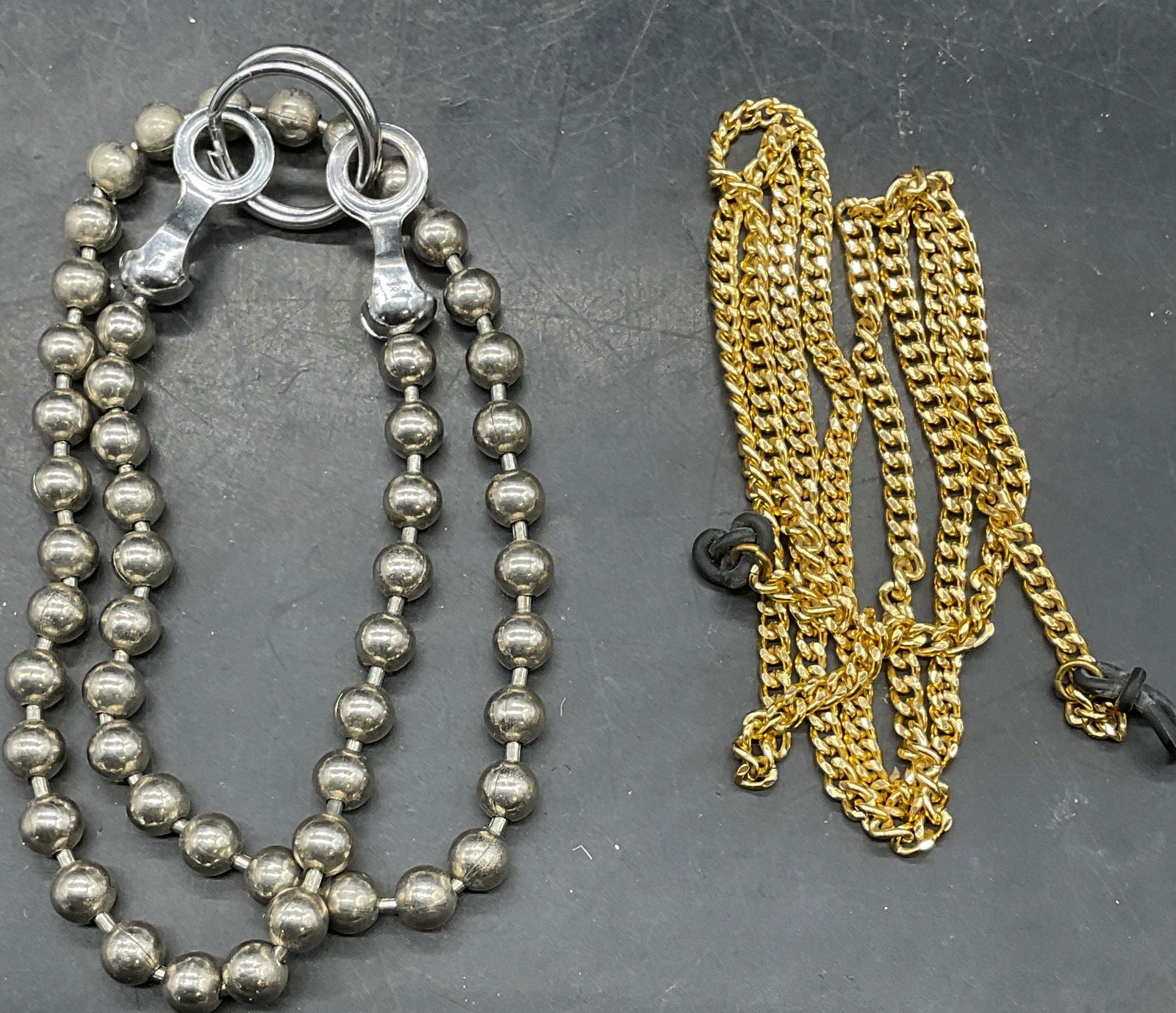 Lot 2 Silver Tone Beaded Necklace + (1 of 6)
