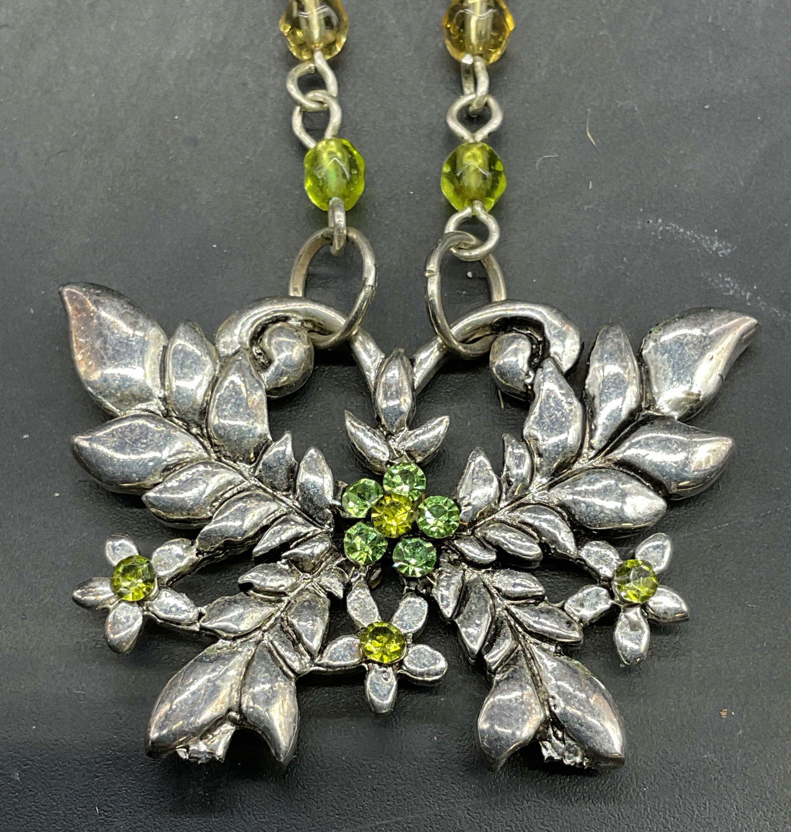 Silver Tone Green Crystal Flower Necklace (1 of 6)