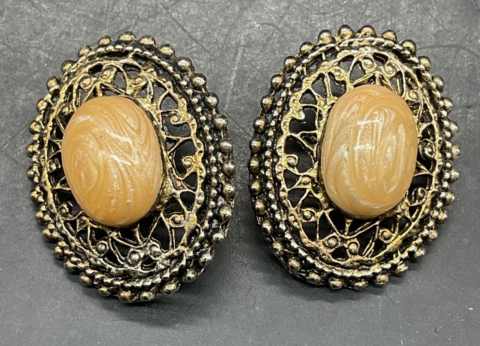 Vintage Gold Tone Enamel Earrings (1 of 6)