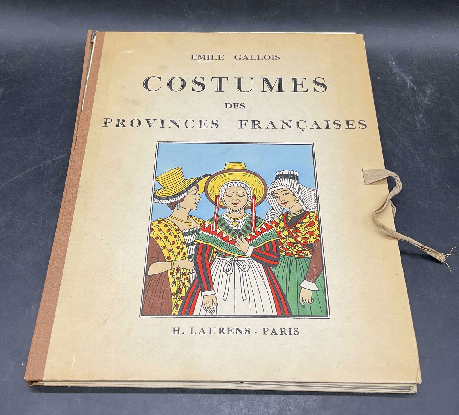 Emile Gallois French Costumes Book, Illustrated (1 of 10)