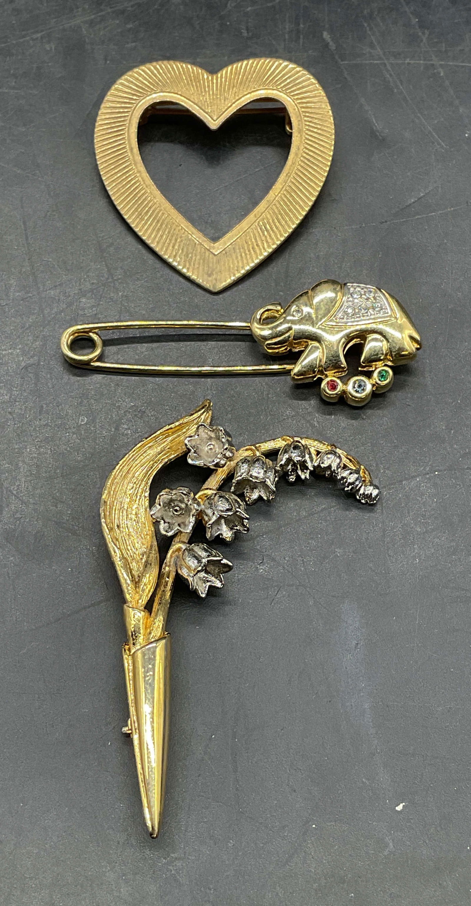 Lot 3 MFA Gold Tone Flower Brooch + (1 of 7)