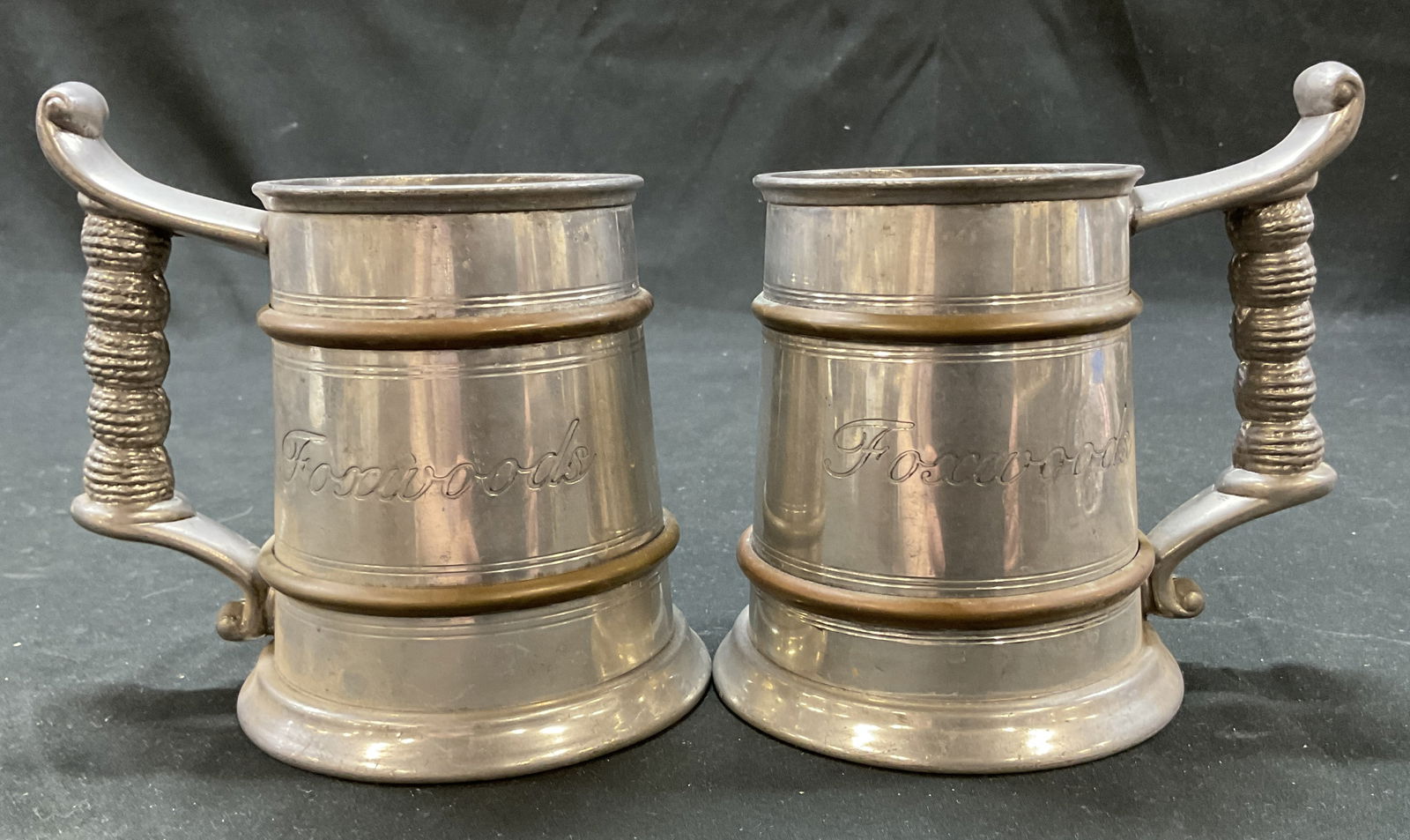 Lot 2 Vintage Pewter Tankard Mugs England (1 of 10)