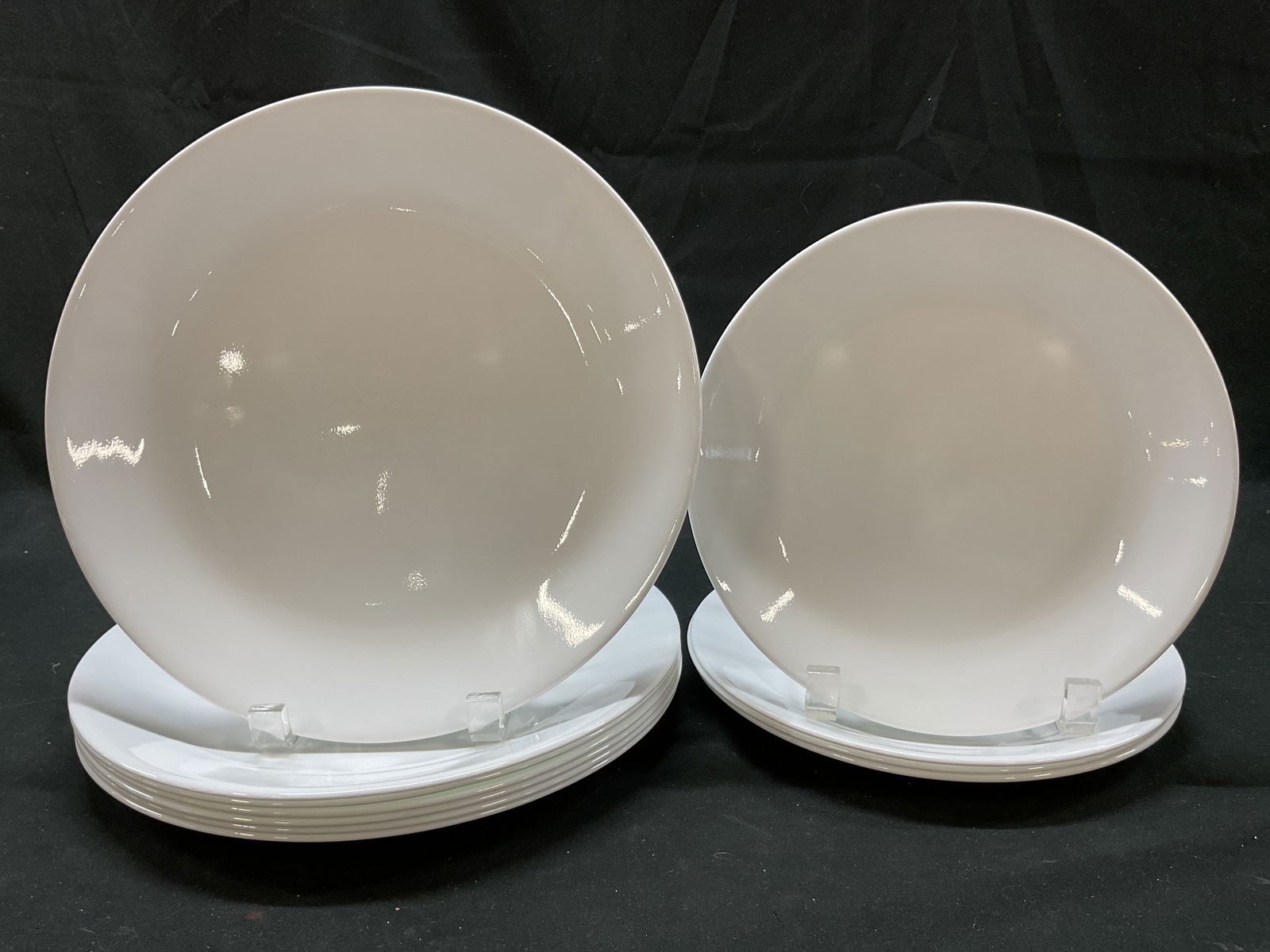 Set 11 Corelle Vitrelle Glass Plates USA: Set of 11 Corelle Vitrelle glass plates. Signed and marked on underside, reads as follows Break & Chip Resistant Corelle Vitrelle Made In USA No Stovetop Or Broiler. Includes 4 salad plates and 7