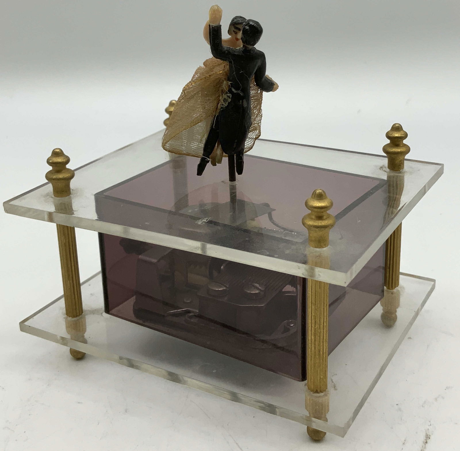 Vntg Sankyo Dancing Couple Musical Box JAPAN: Vintage music box featuring a spinning dancing couple figurine on a clear acrylic platform, manufactured by Sankyo Japan. Has not been tested for function. Lot is sold as is. Surface wear consistent t