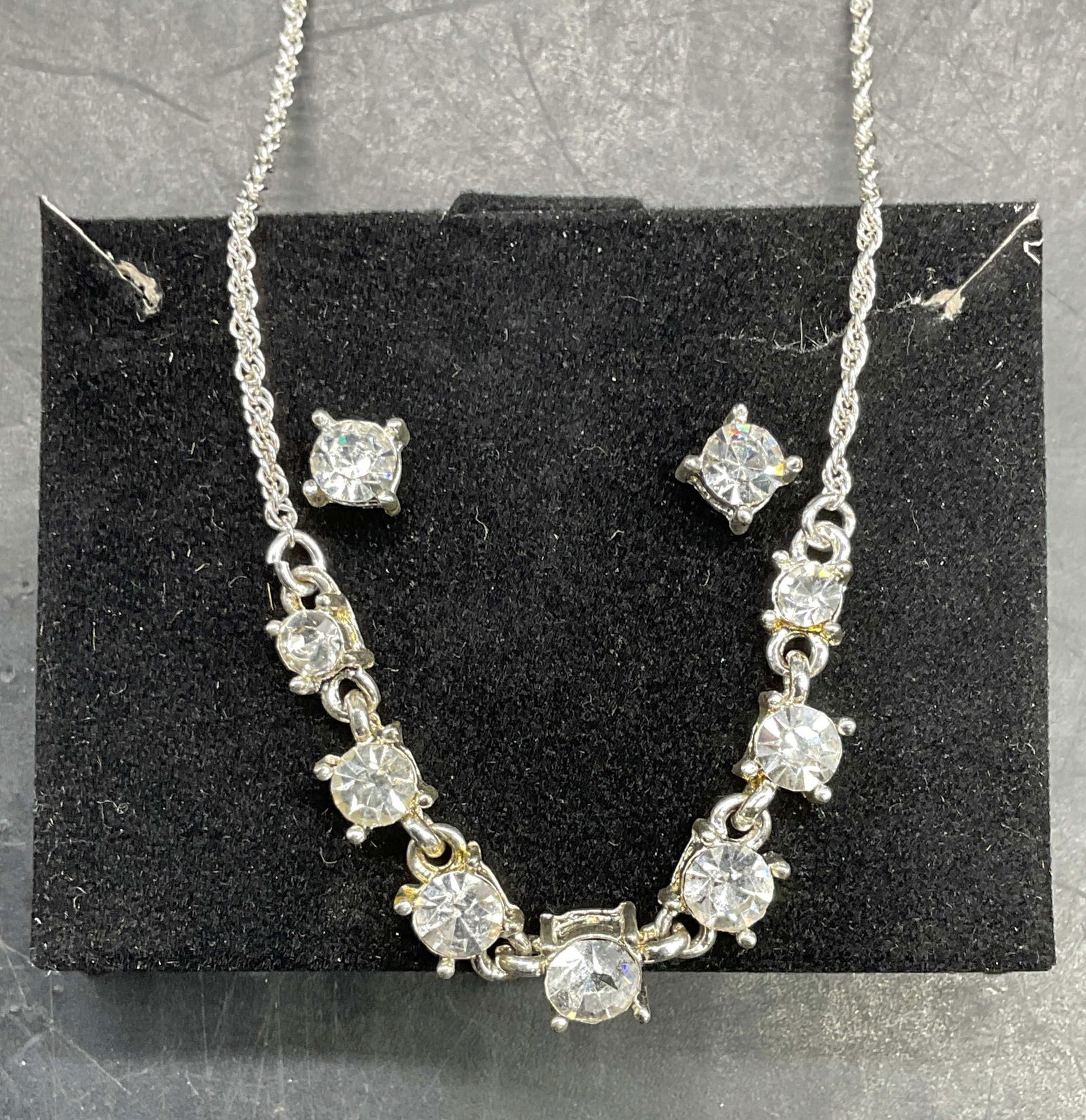 Lot 2 Avon Silver Tn Crystal Necklace, Earrings (1 of 7)