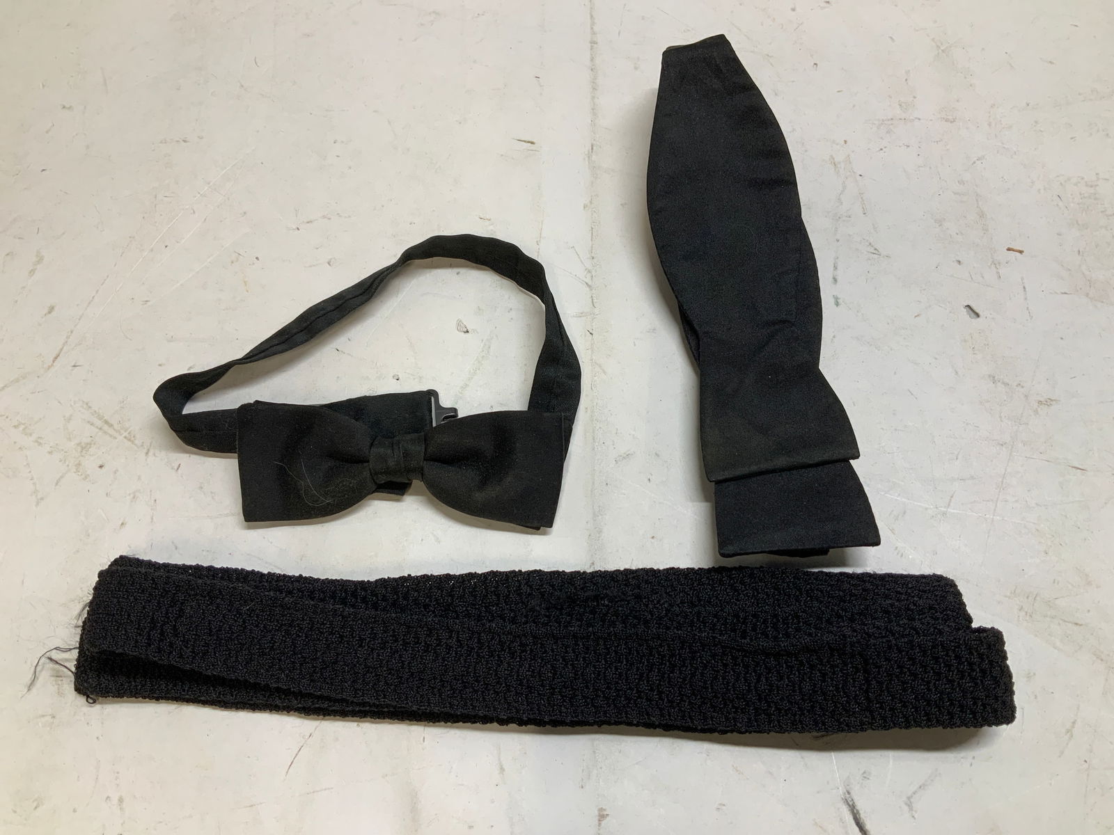 Lot 3 Black Bow & Neckties CHRISTIAN DIOR+ (1 of 6)