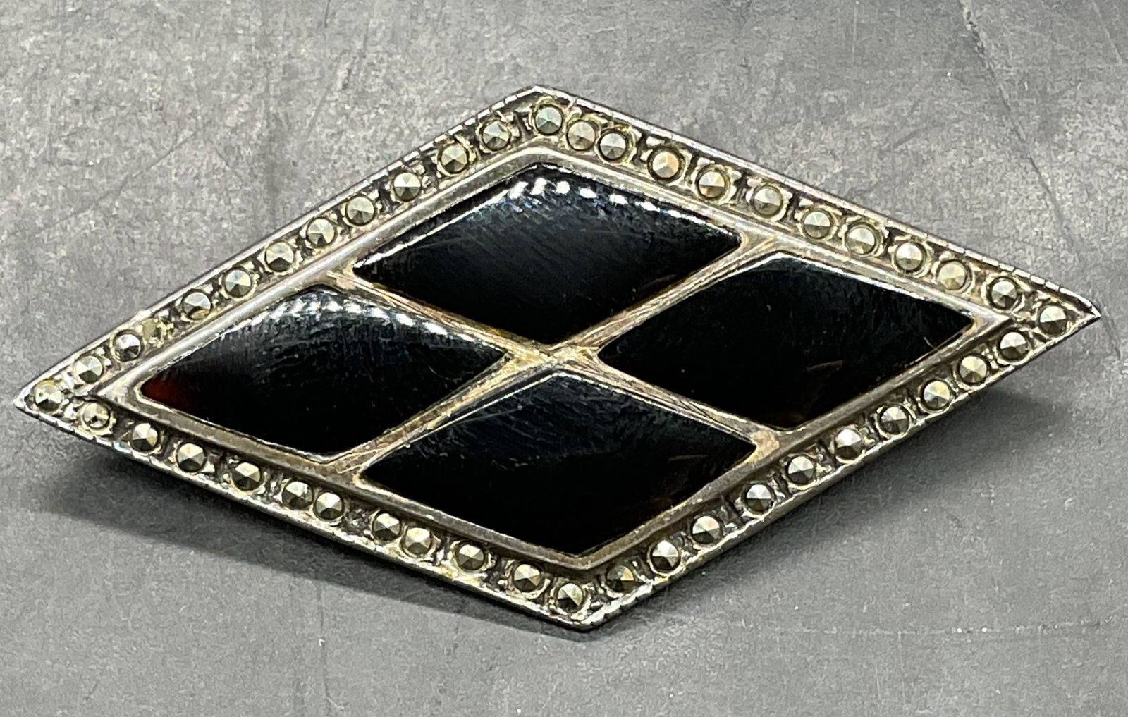 Vtg Sterling Silver Onyx Marcasite Brooch (1 of 6)
