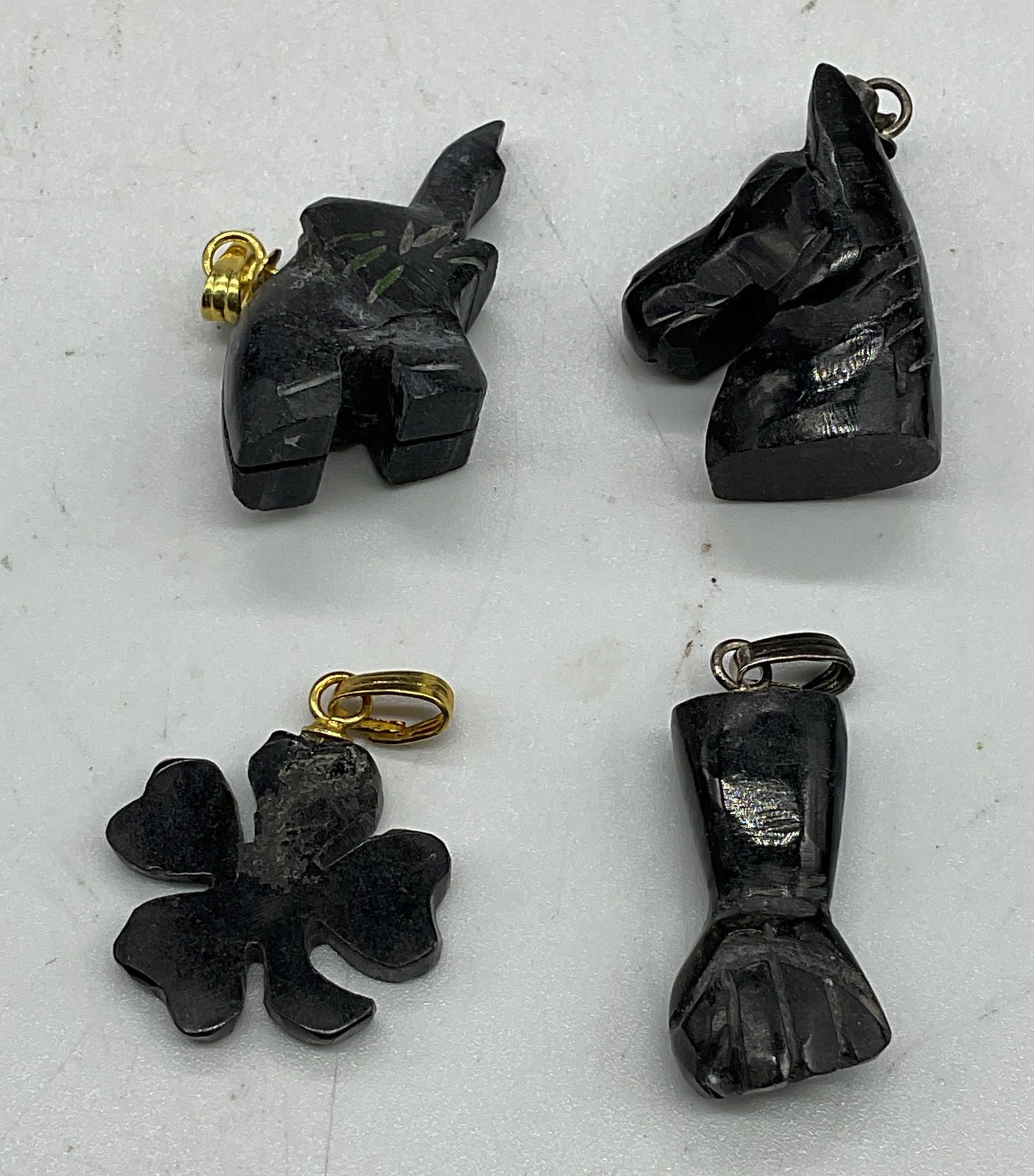 Lot 4 Semiprecious Elephant, Dog + Pendants (1 of 9)