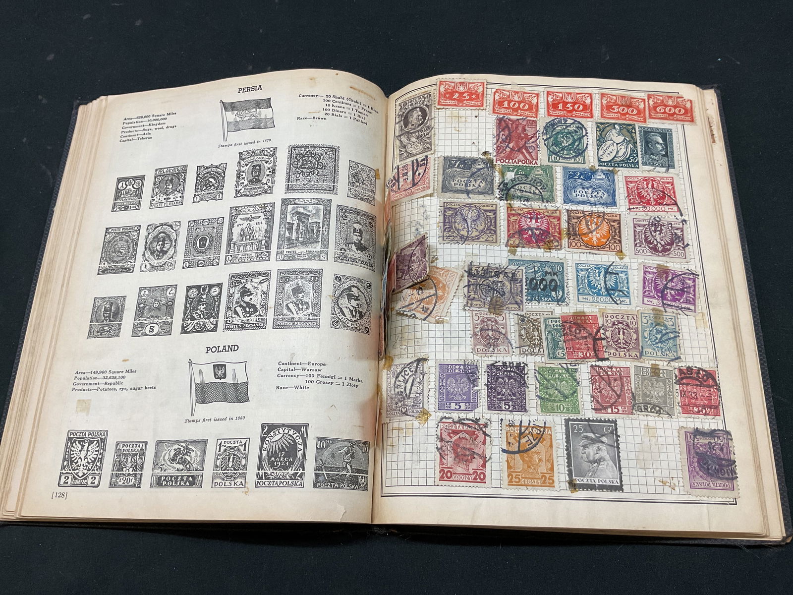 Lot 3 US & Worldwide Stamp Albums (1 of 15)