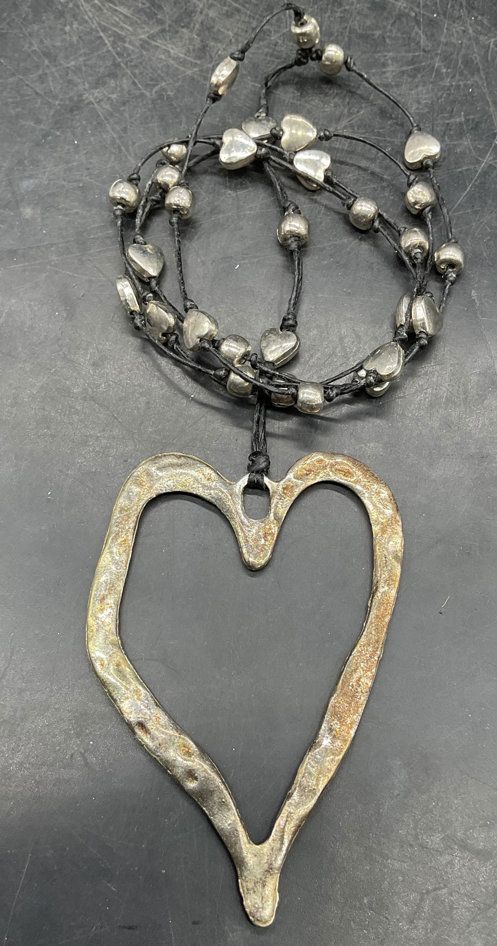 Silver Tone Heart Pendant Necklace (1 of 6)