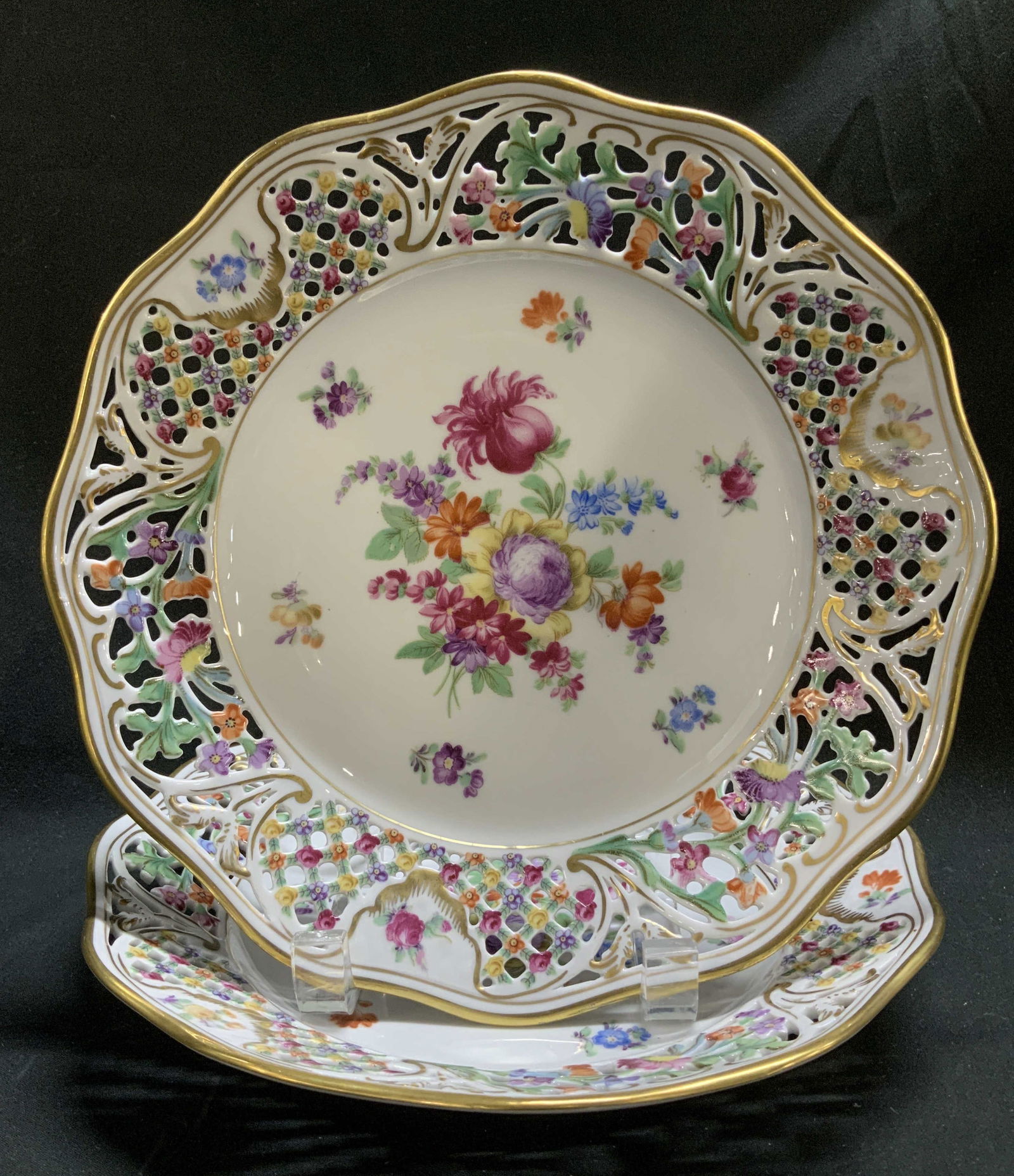 Lot 2 Schumann Dresden Flowers Plates GERMANY (1 of 6)