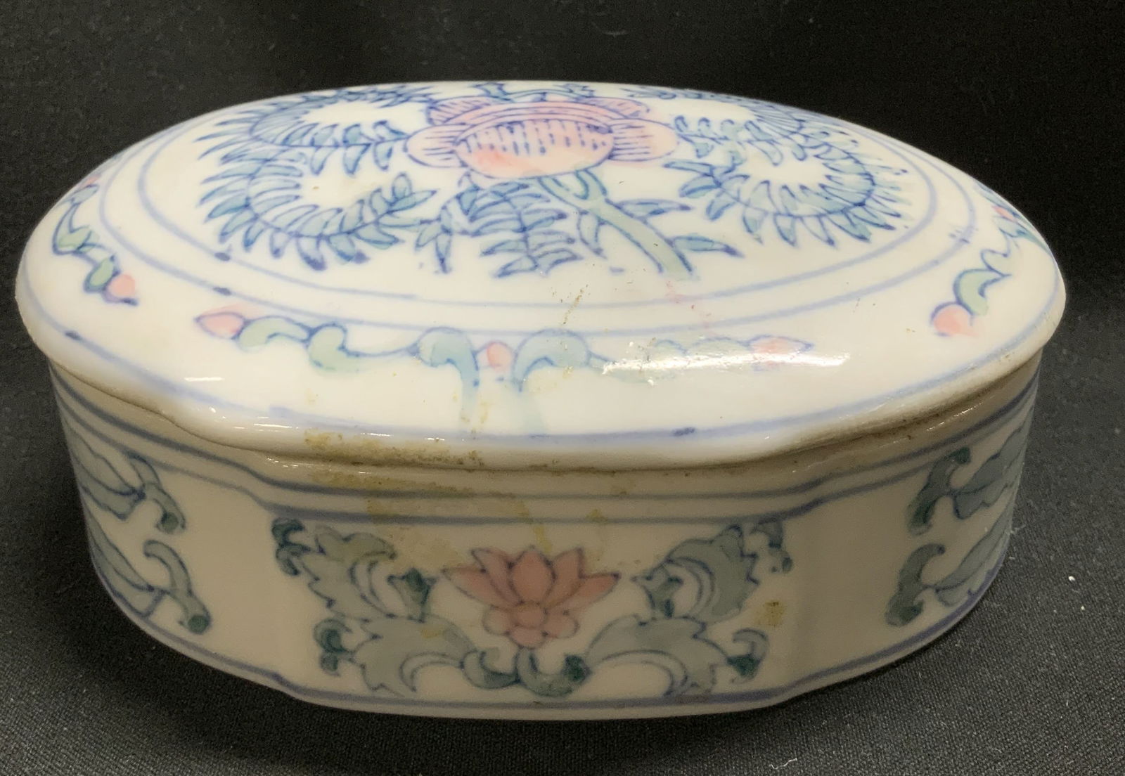 Vtg Hand Painted Floral Porcelain Trinket Box (1 of 6)
