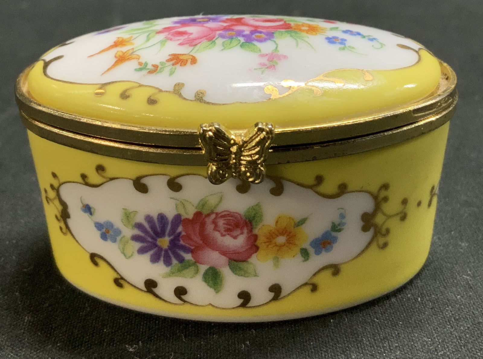 Andrea By Sadek Floral Porc Trinket Box (1 of 6)