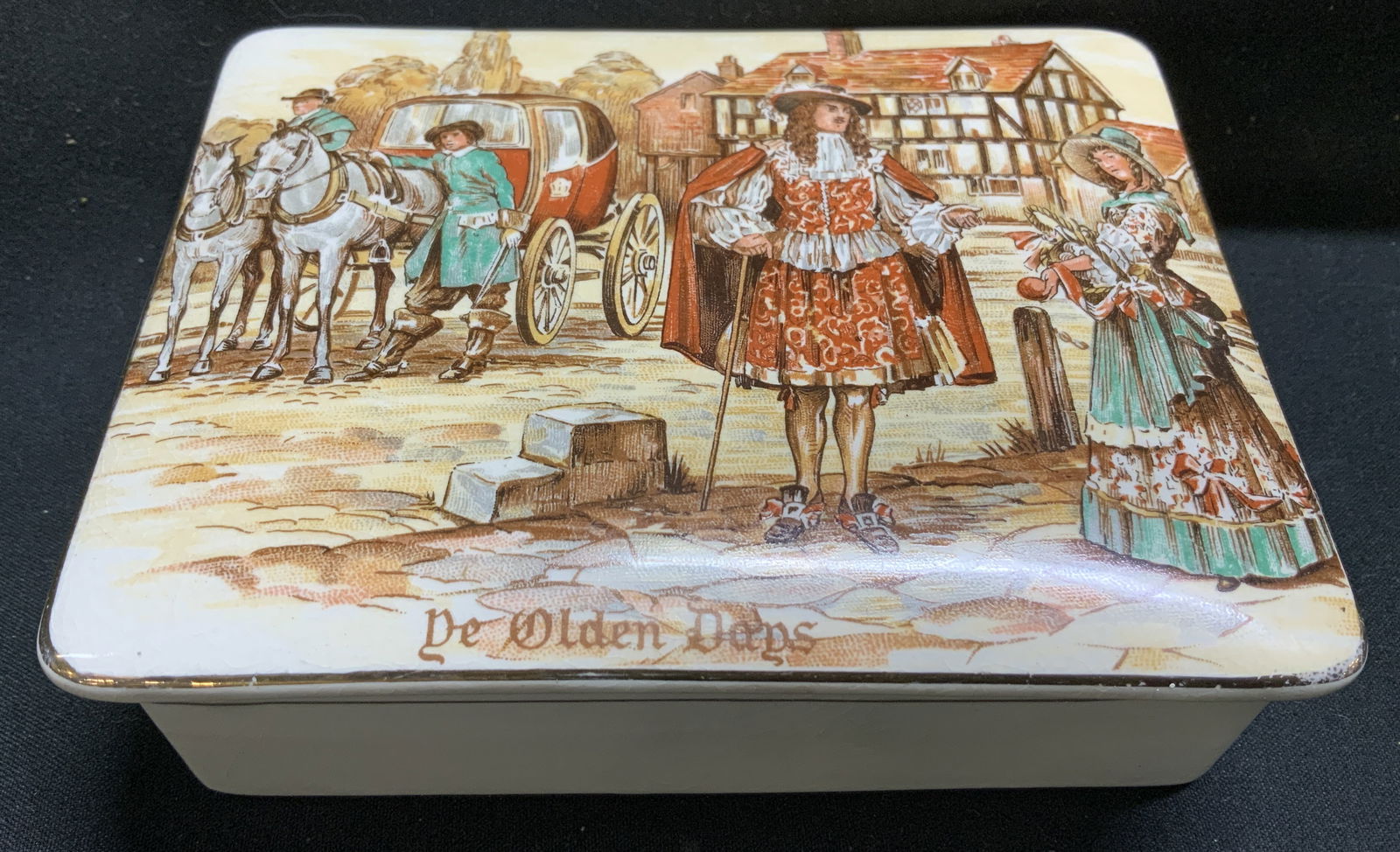 Vtg Lancaster & Sandland Ye Olden Days Trnk Box: Vintage Lancaster & Sandland ceramic trinket box featuring a scene with figs & horses. Gilt rim. Signed & marked on underside. Reads, SANDLAND WARE LANCASTER & SANDLAND LTD. HANLEY STAFFORDSHIRE