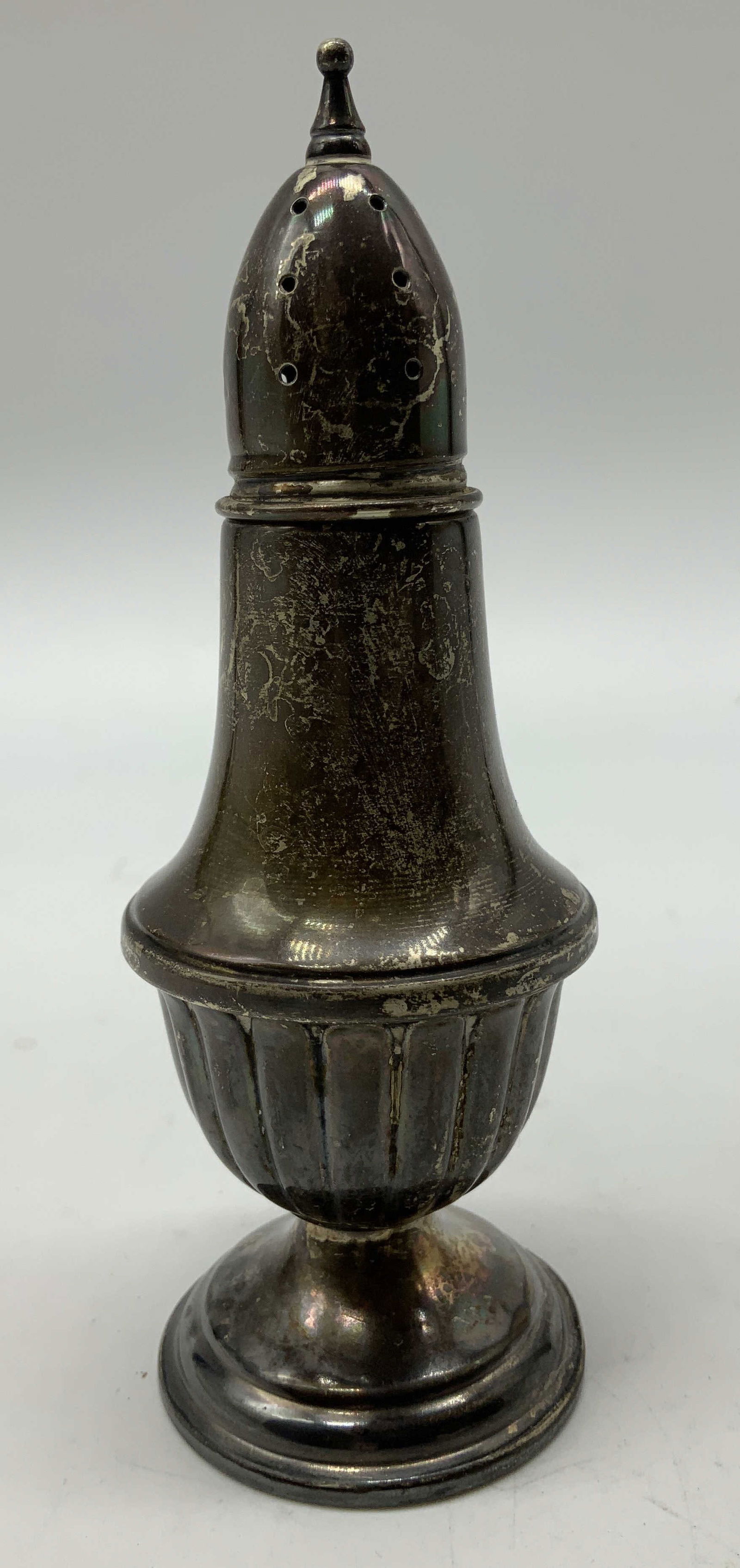 Vtg M Sterling Silver 158 Footed Salt Shaker (1 of 6)