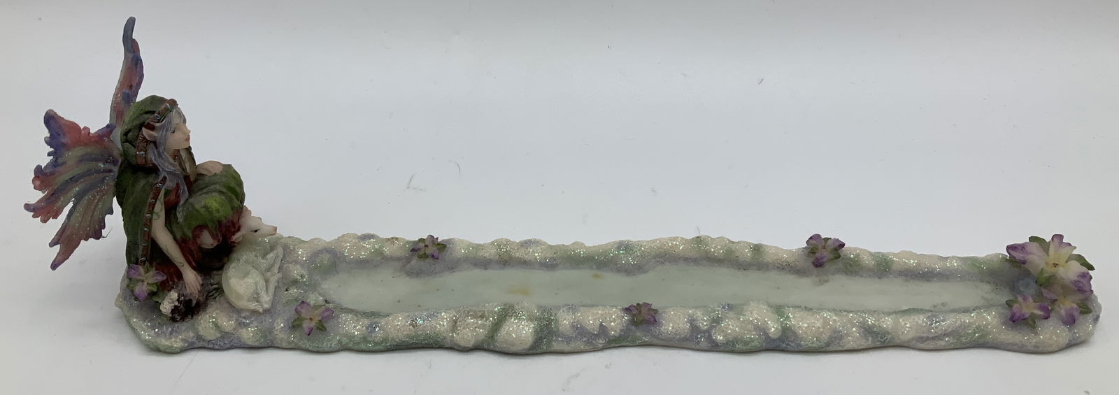 Jody Bergsma Pacific Giftware Fairy Incense Holder: Jody Bergsma Pacific Giftware decorative fairy incense stick holder. Floral accents. Resin material. Property of opera singers estate from the renowned & opulent Manhattan landmark. The Ansonia.