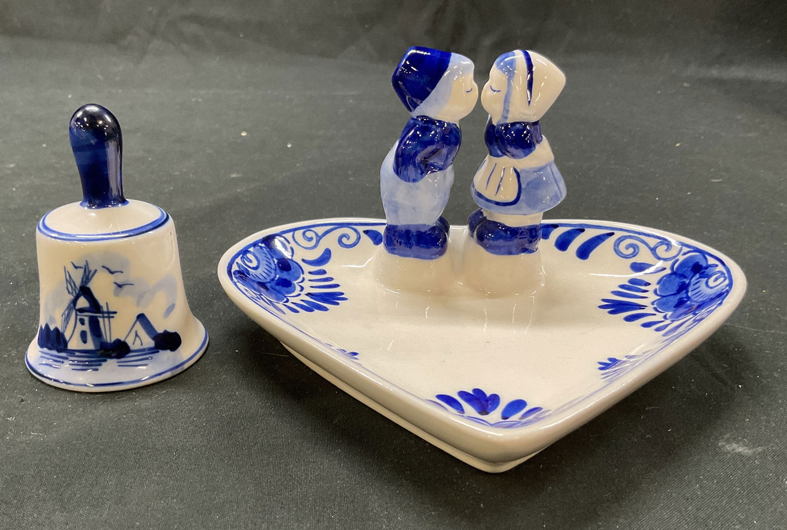 Lot 2 Delft Ceramic Trinket Dish & Bell Korea (1 of 15)
