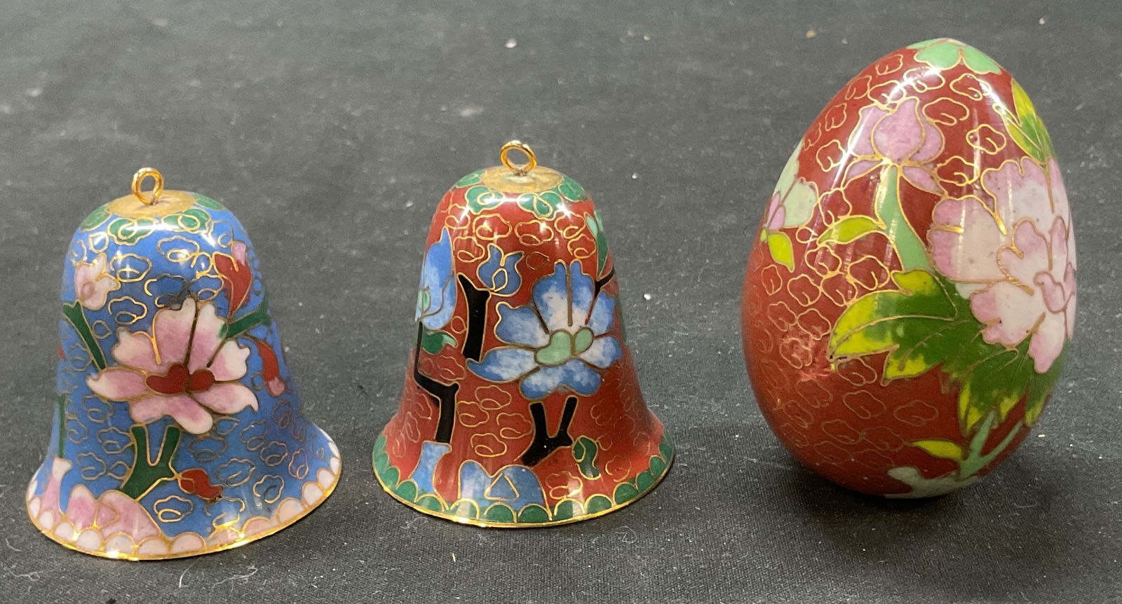 Lot 3 Chinese Cloisonne Egg & Bell Deco Trinkets (1 of 11)