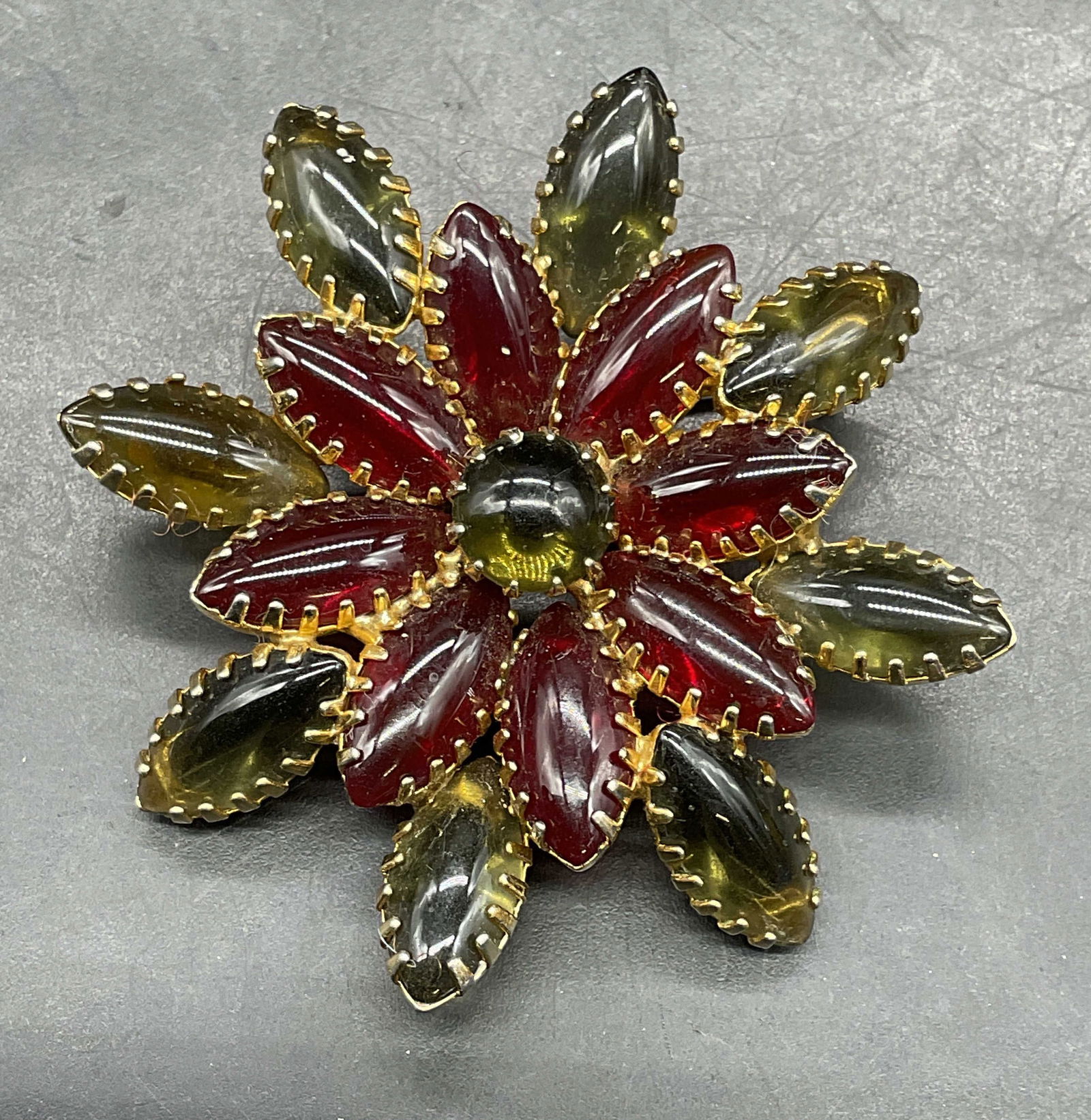 Vintage Green & Red Glass Flower Brooch (1 of 6)