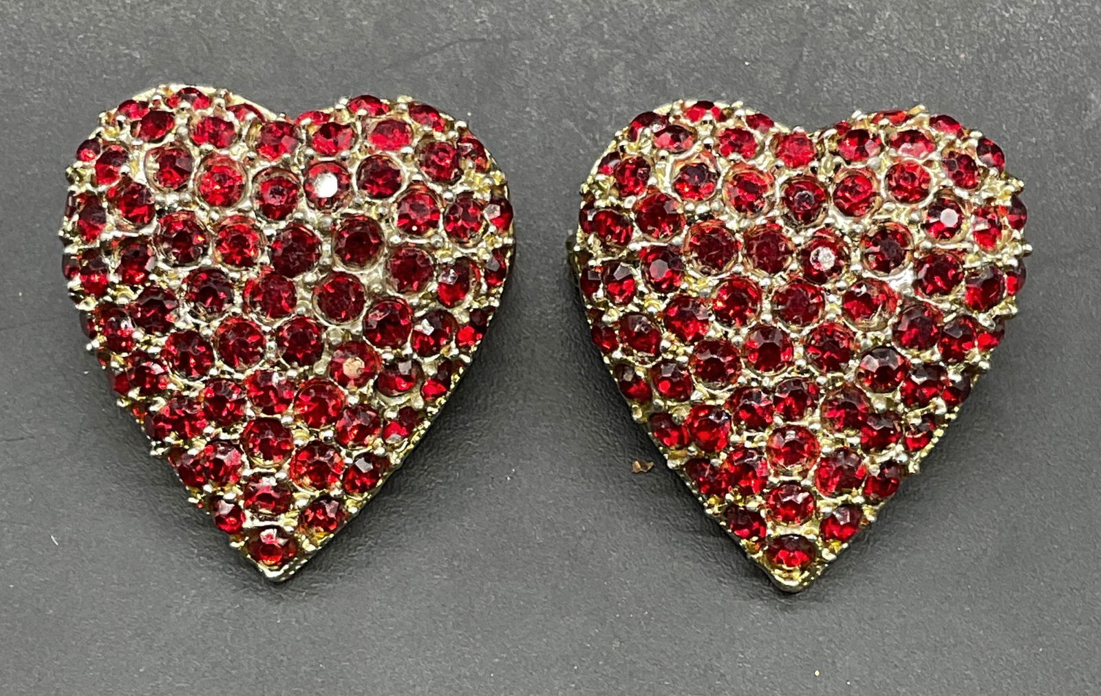 Pair Gold Tone Red Crystal Heart Brooches (1 of 6)