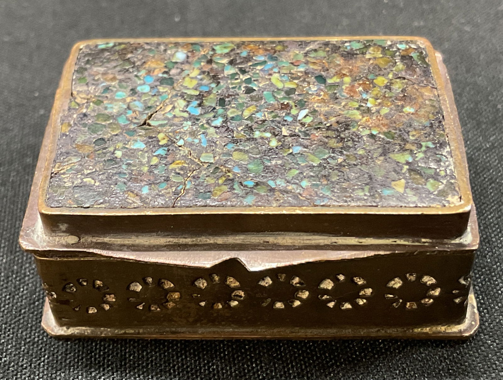 Vintage Enameled Brass Pill Box (1 of 10)