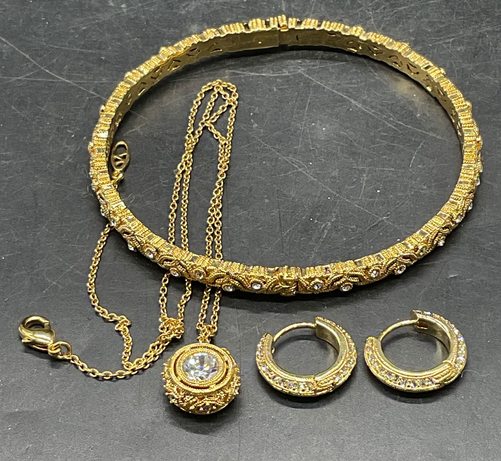 Lot 3 Signed Gold Tone Crystal Jewelry Set (1 of 8)