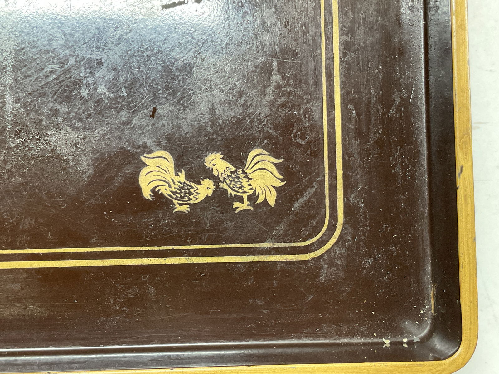 Gallo Brown Lacquer Rooster Serving Tray - 7
