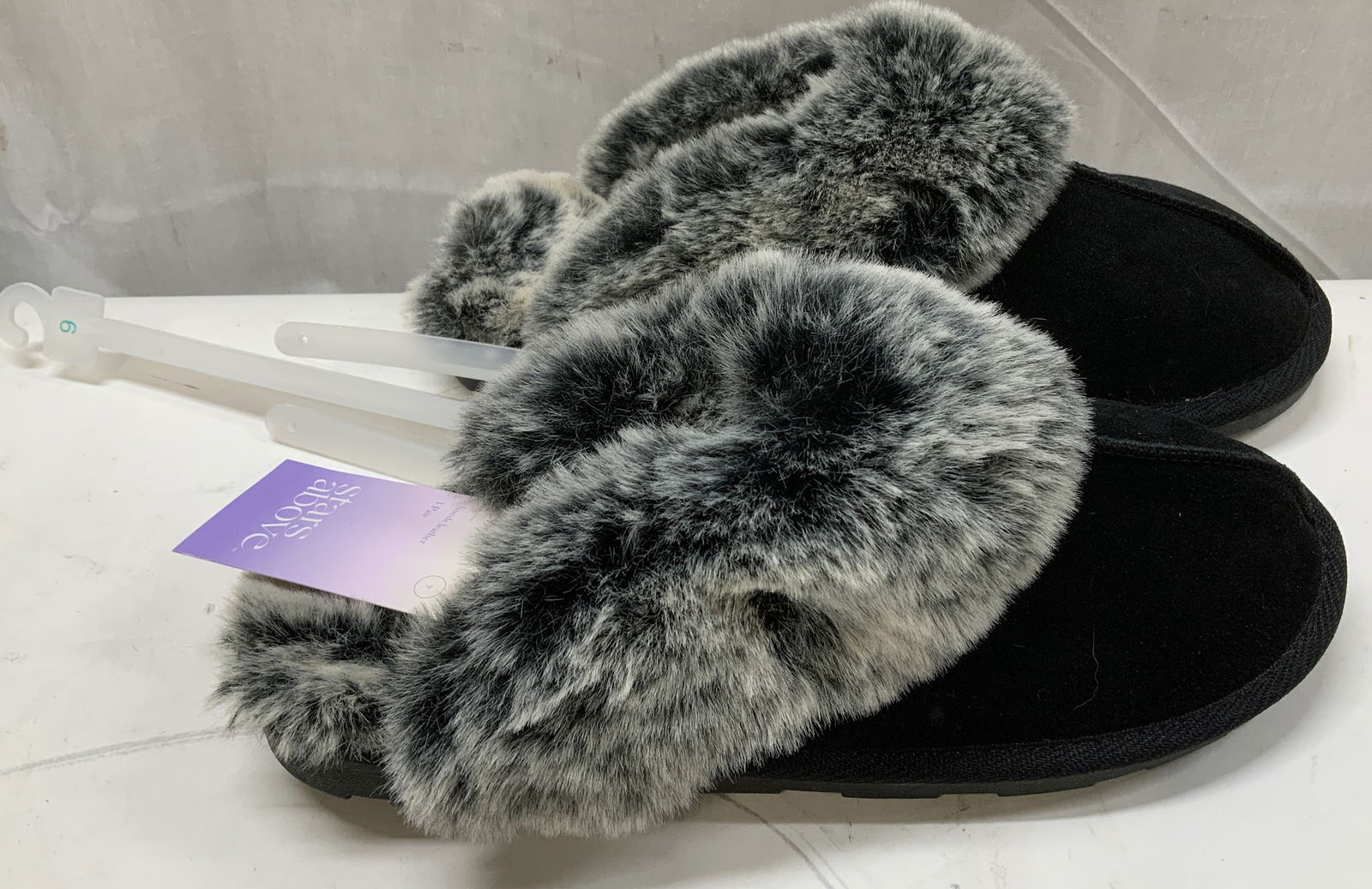 2022 Stars Above Suede Leather Slippers NWT (1 of 6)