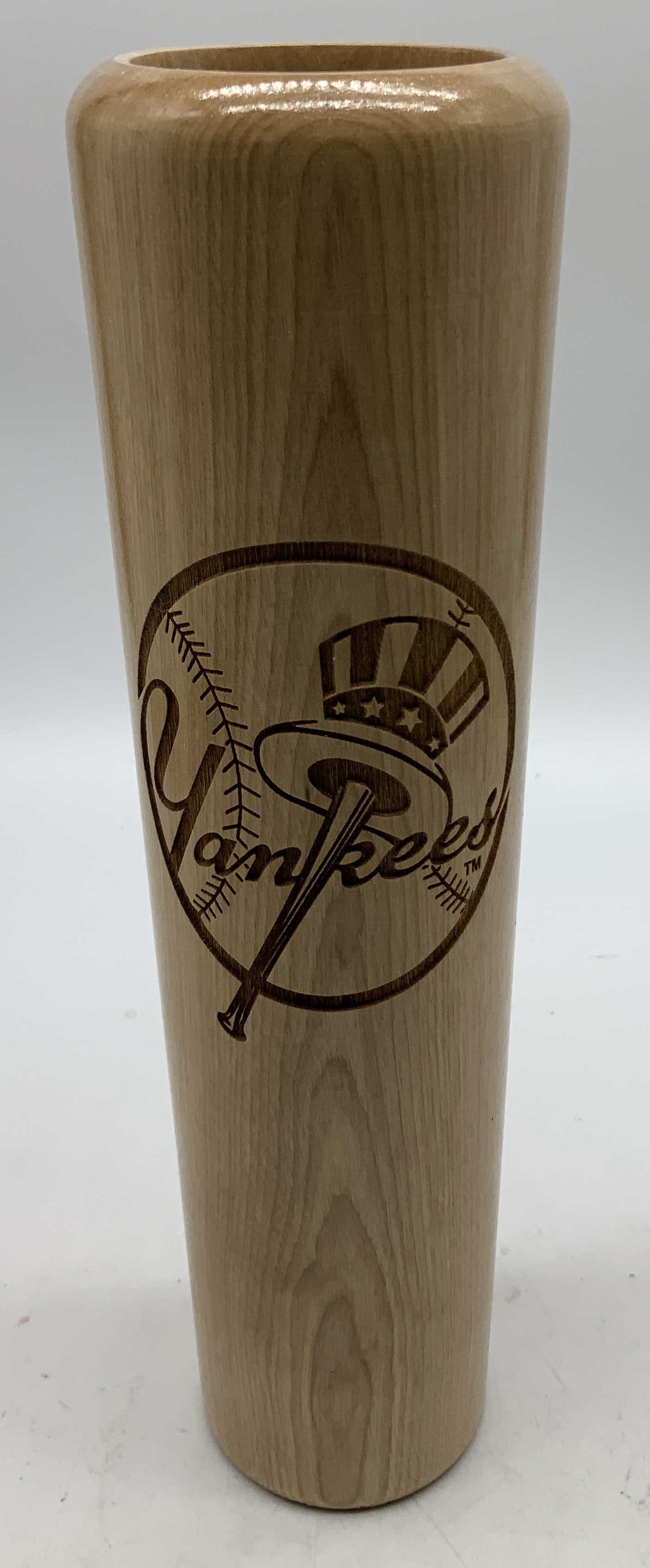 New York Yankees Dugout Wooden Mug: New York Yankees Dugout Mug features engraved teams logo in center. Wooden material. Signed & marked. Reads, DUGOUT MUGS. THOMPSON MUG CO. MLB. Surface wear consistent to age, use & exposure. Measurem