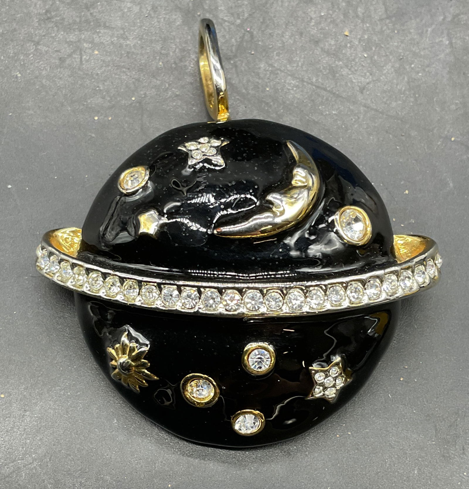 Gold Tn Enamel Crystal Planet Space Brooch: Gold tone black enamel and crystal planet and space motif brooch/pendant. Measures approx. 2 x 1.5 inches. Some scratching. Jewelry, estate jewelry, costume jewelry, cocktail jewelry, fashion