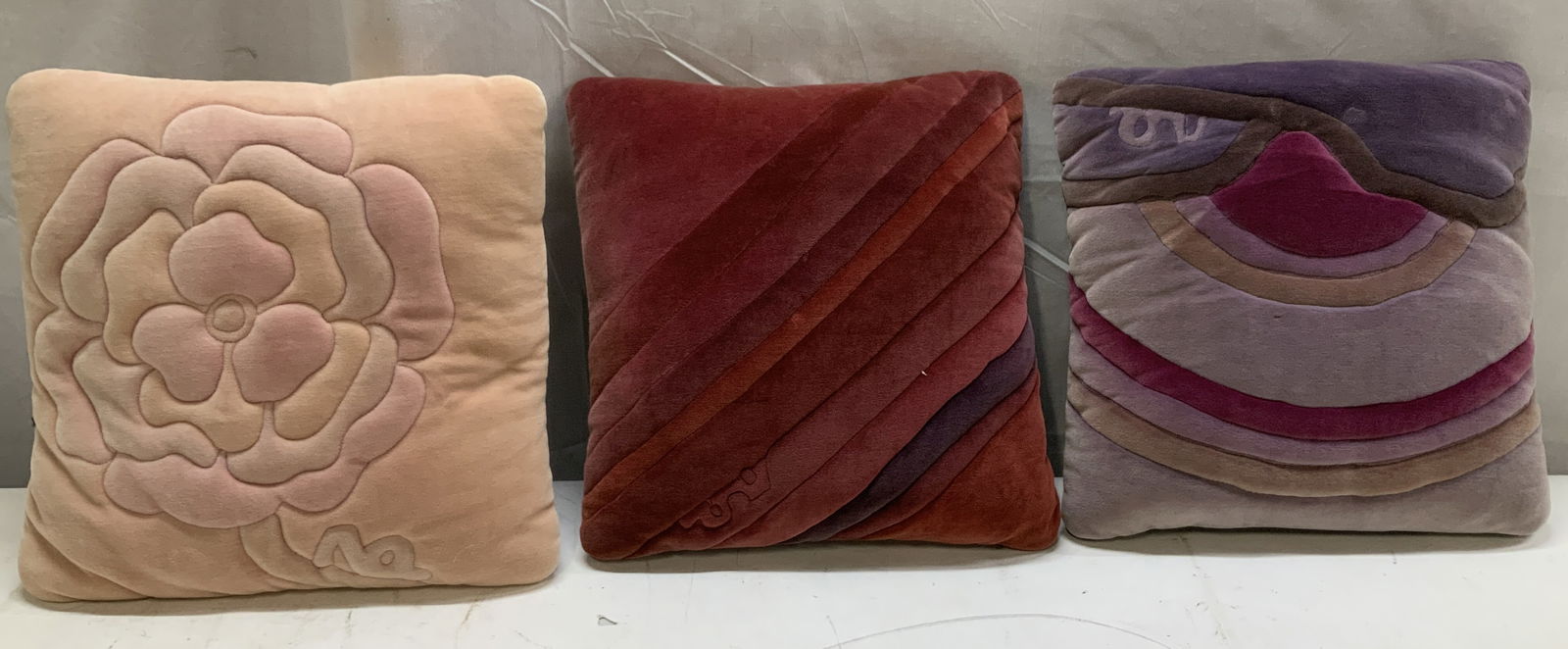 Lot 3 Decorative Velvet Throw Pillows (1 of 6)