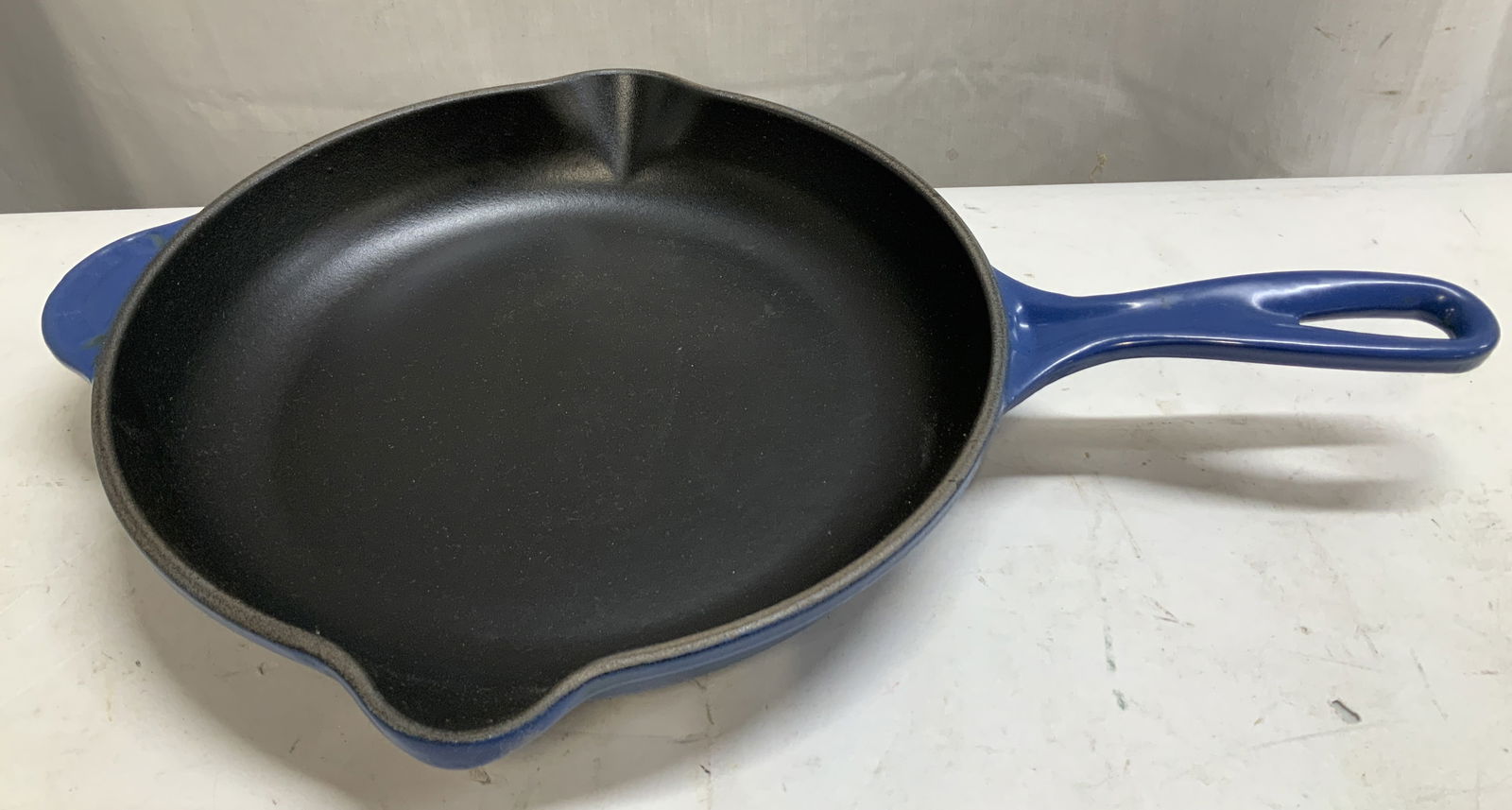 Le Creuset Enameled Cast Iron Skillet FRANCE (1 of 6)