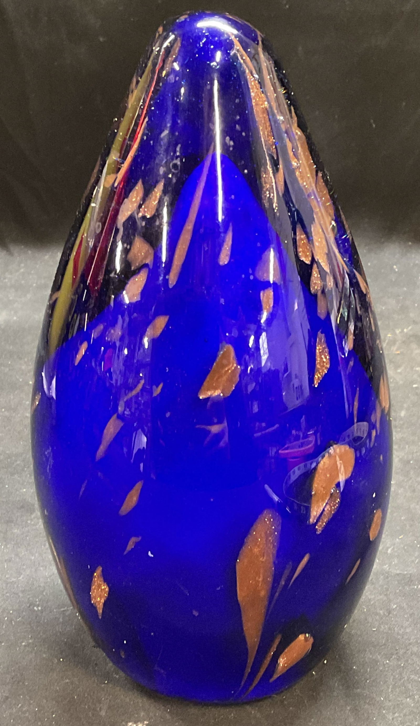 Vtg Cobalt Blue Gold Fleck Art Glass Paperweight (1 of 6)