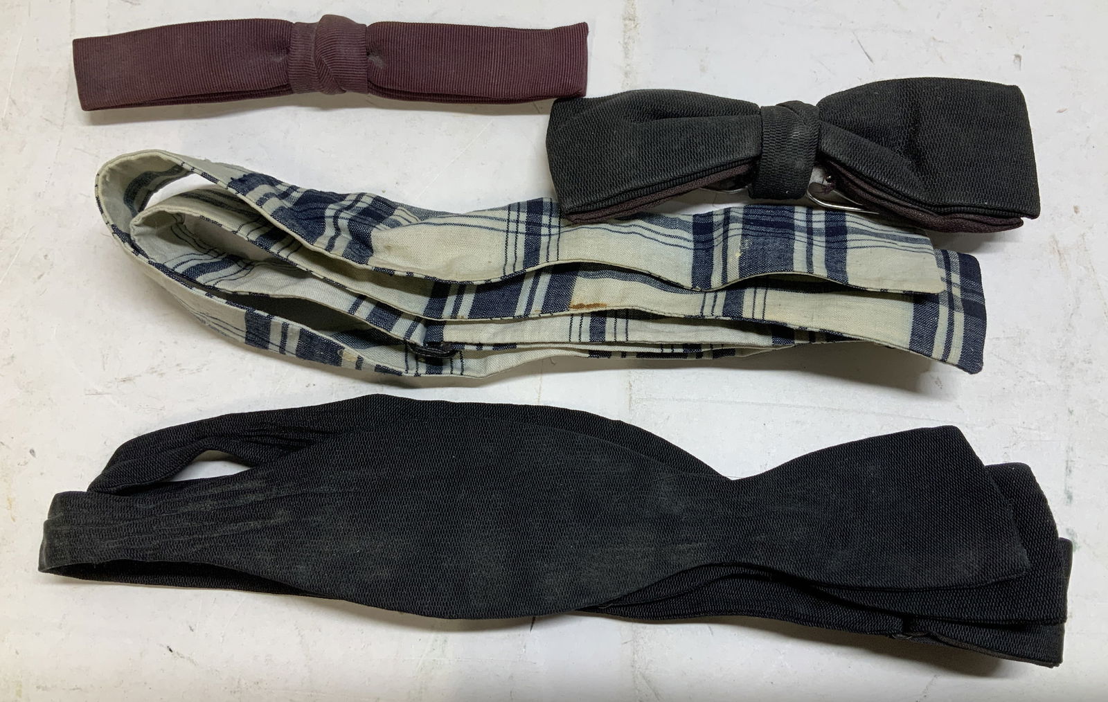 Lot 4 Neckties & Bowties ROGER PEET Co NY+ (1 of 8)