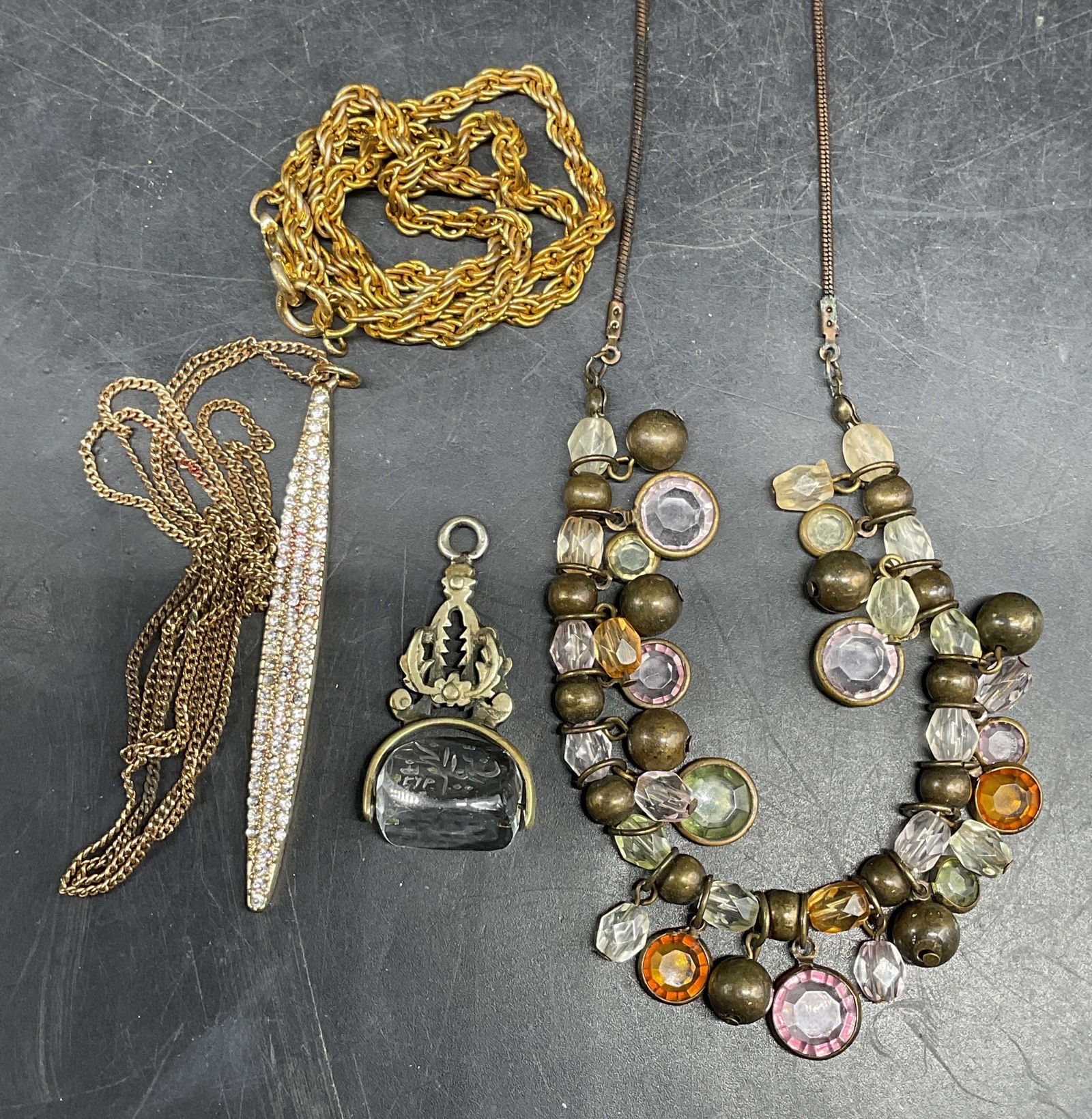 Lot 4 Silver Tone Etched Pendant, Necklaces (1 of 7)