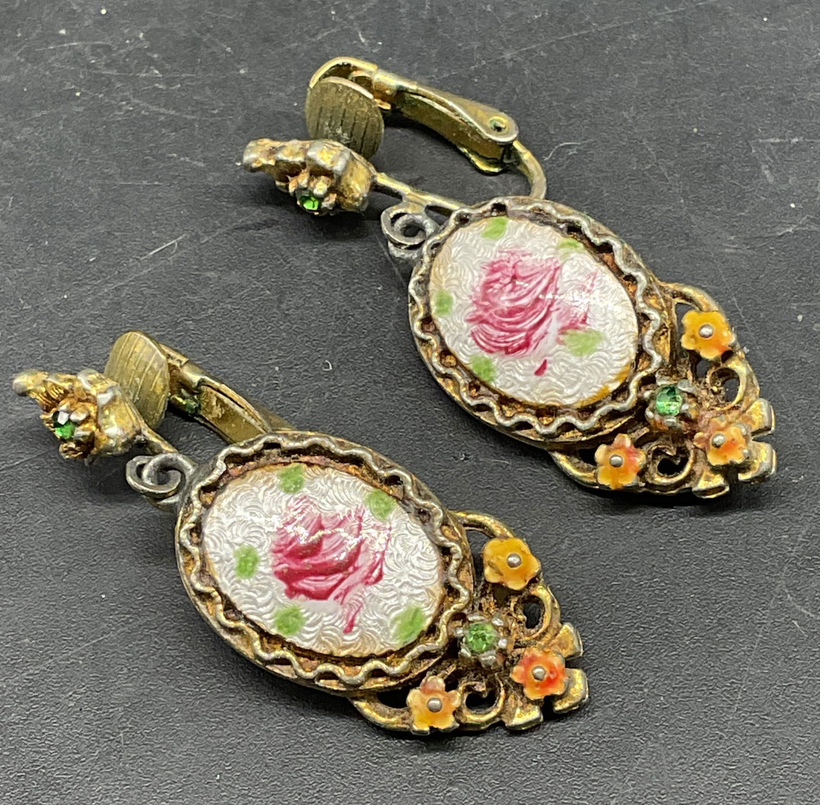 ART Arthur Pepper Enamel Flower Earrings: Vintage signed ART Arthur Pepper gold tone enameled floral earrings. Measures approx. 1.5 x .5 inches. Some scratching. Jewelry, estate jewelry, costume jewelry, cocktail jewelry, fashion jewelry, acc